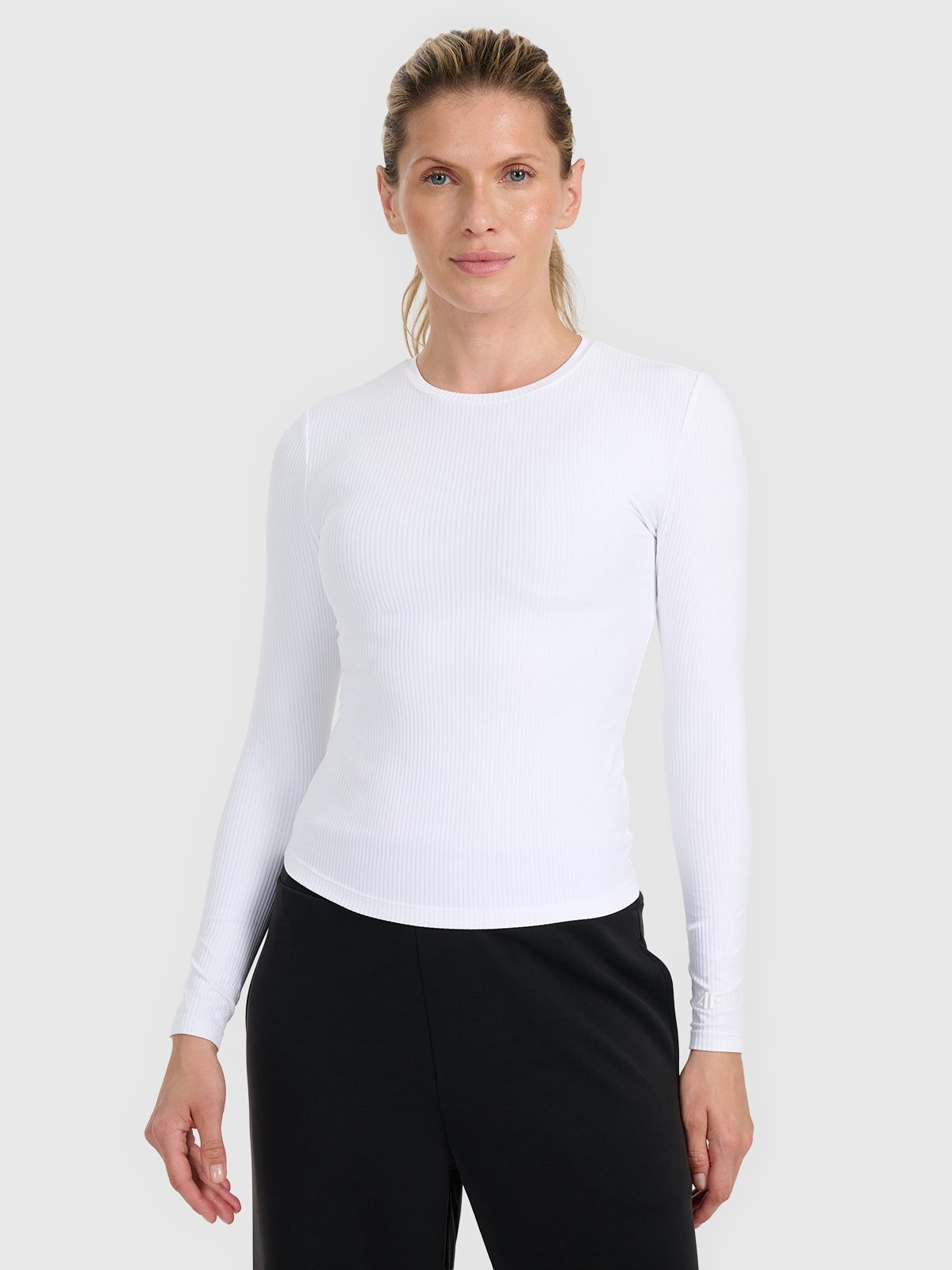 4F Longsleeve slim z prążkowanej dzianiny damski - biały XL