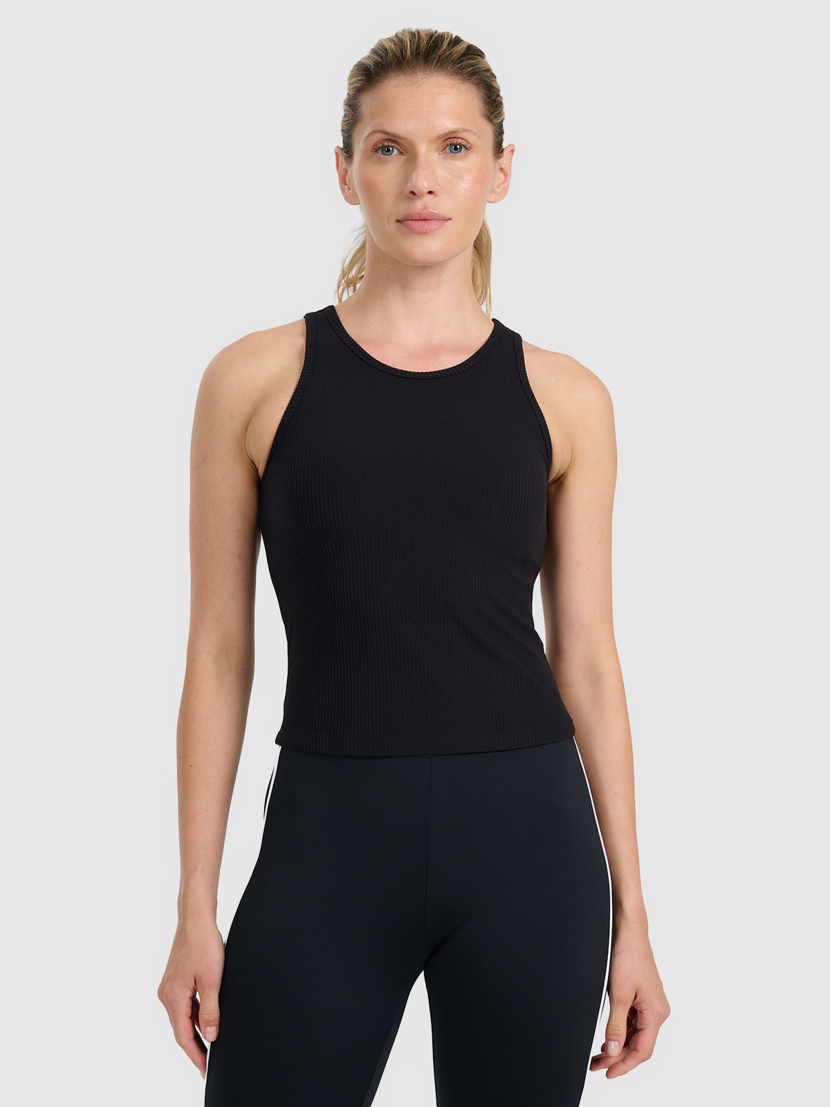 4F Top slim z prążkowanej dzianiny damski - czarny XS