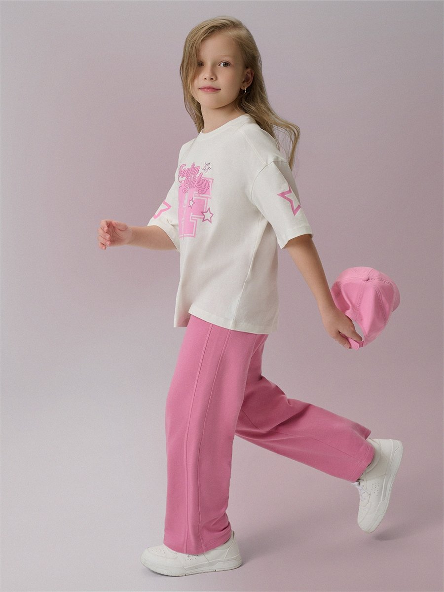 4F T-shirt loose z nadrukiem dziewczęcy - biały 122/128 (6-8 lat)