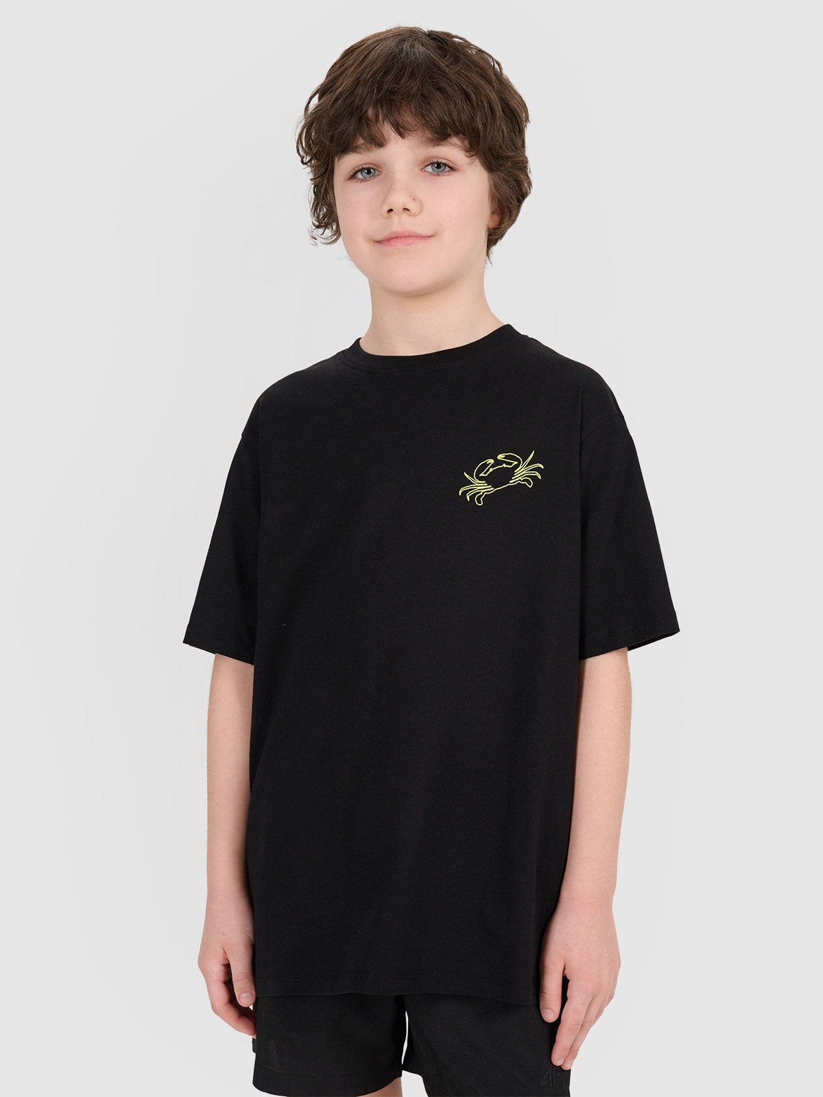 4F T-shirt oversize z nadrukiem chłopięcy - czarny 146 (10-11 lat)