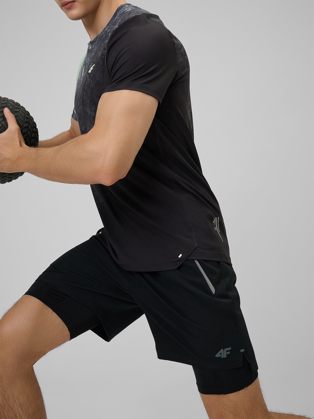 4F Spodenki treningowe szybkoschnące męskie - czarne S