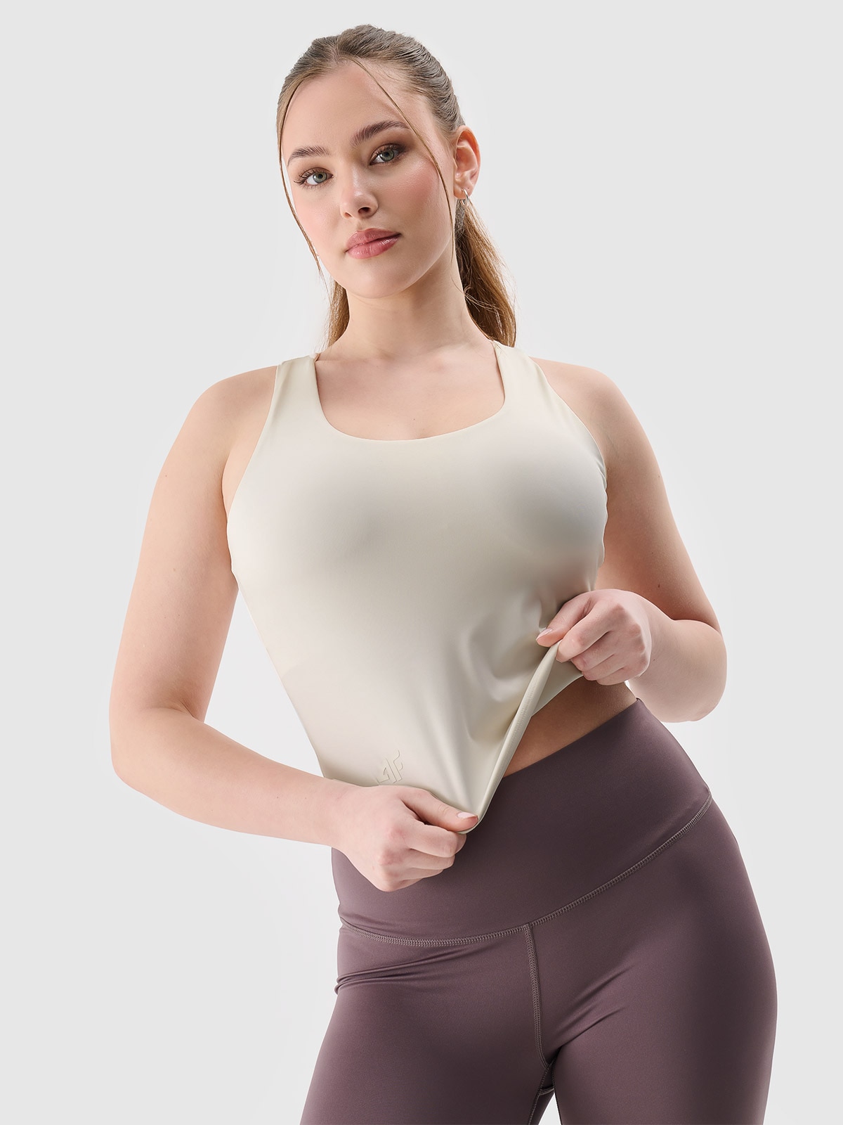 4F Top treningowy z niskim wsparciem damski - beżowy XL