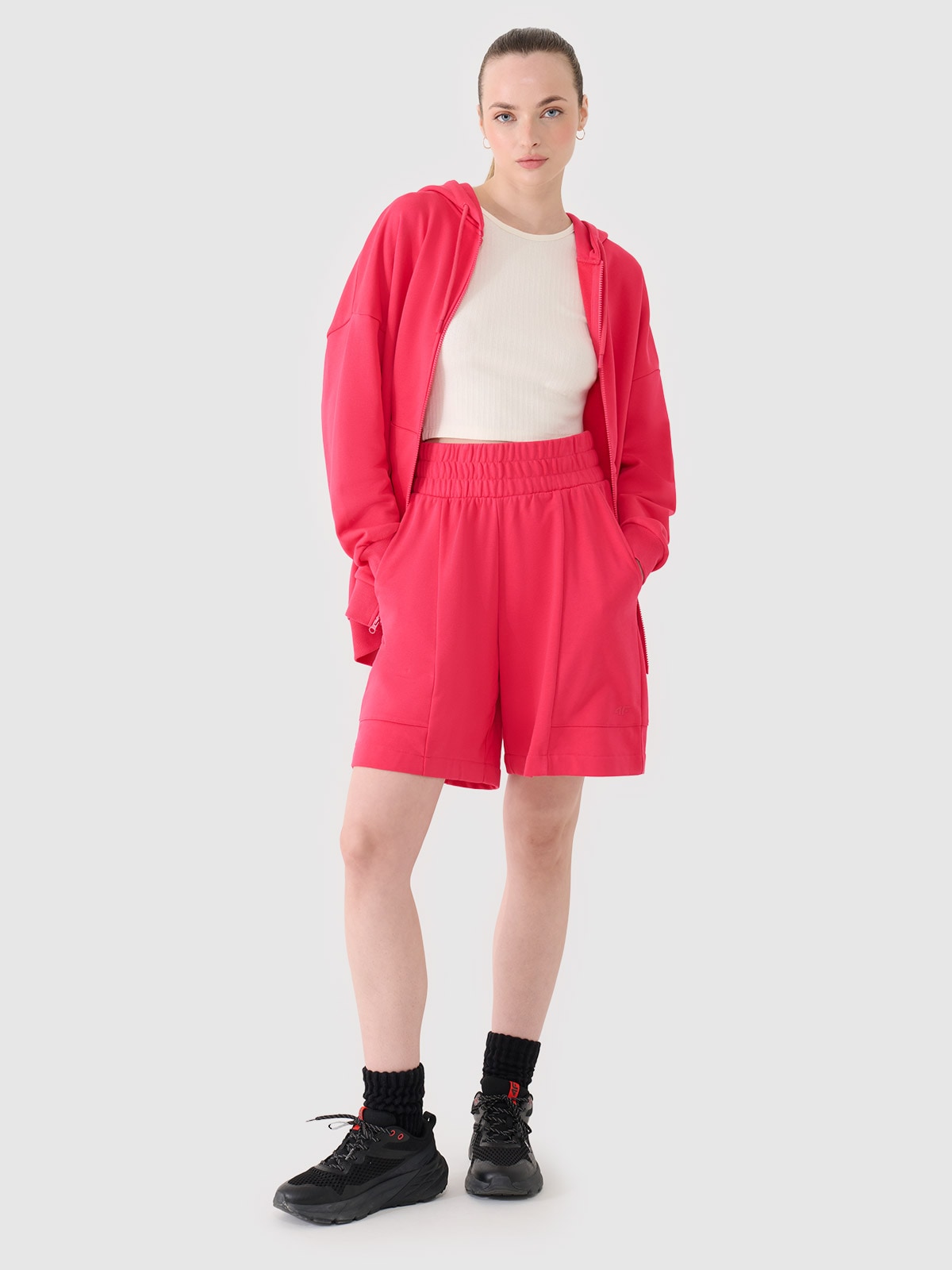 4F Spodenki dresowe damskie - różowe XS