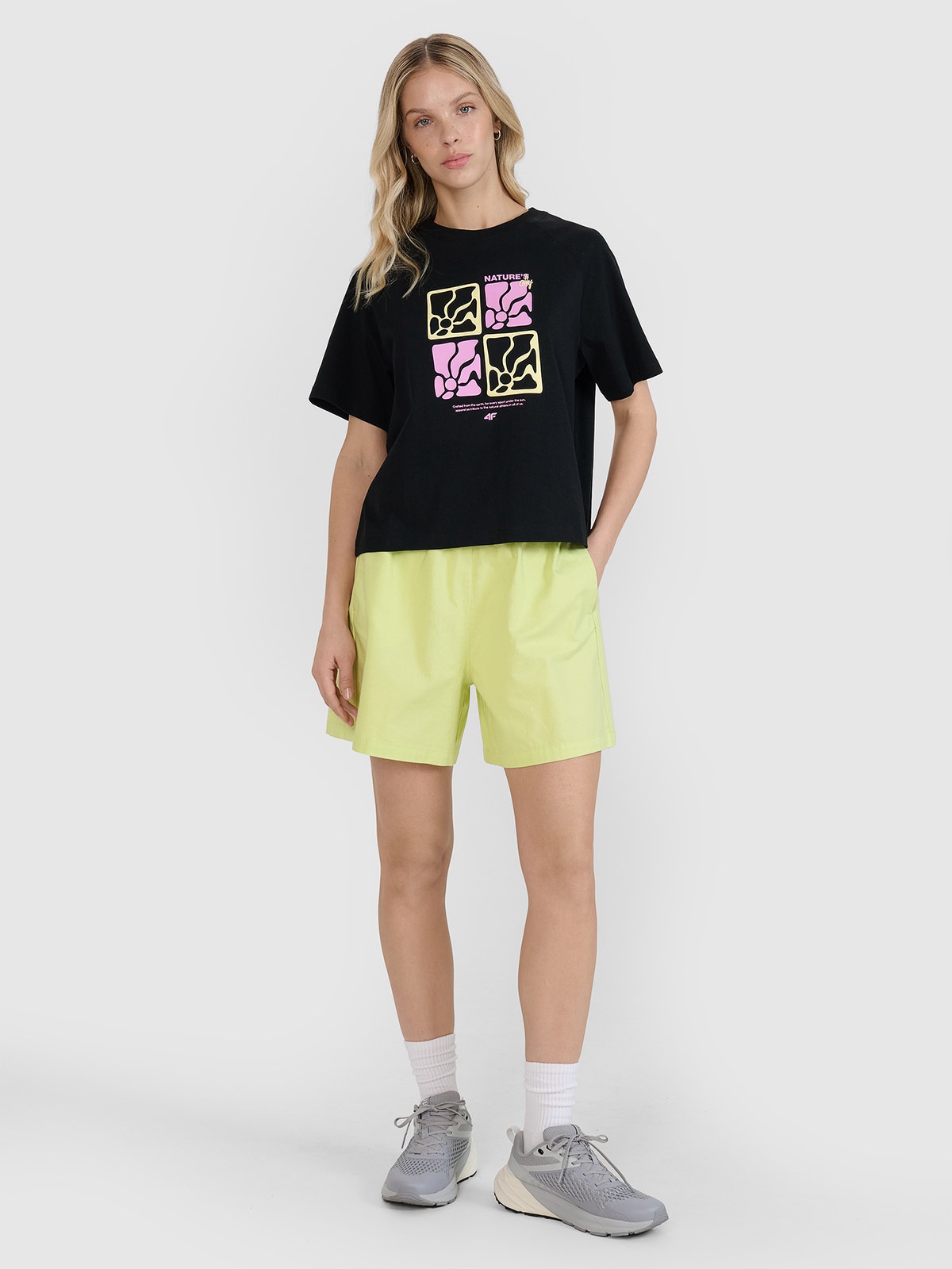 4F Spodenki casual damskie - żólte S