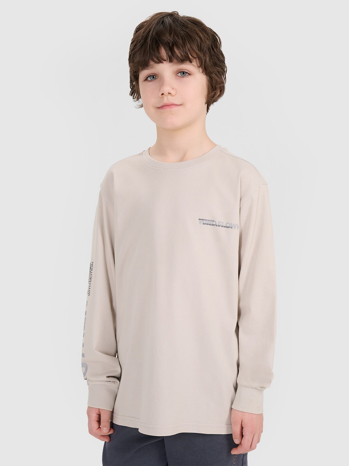 4F Longsleeve oversize z nadrukiem chłopięcy - szary 164 (13-14 lat)