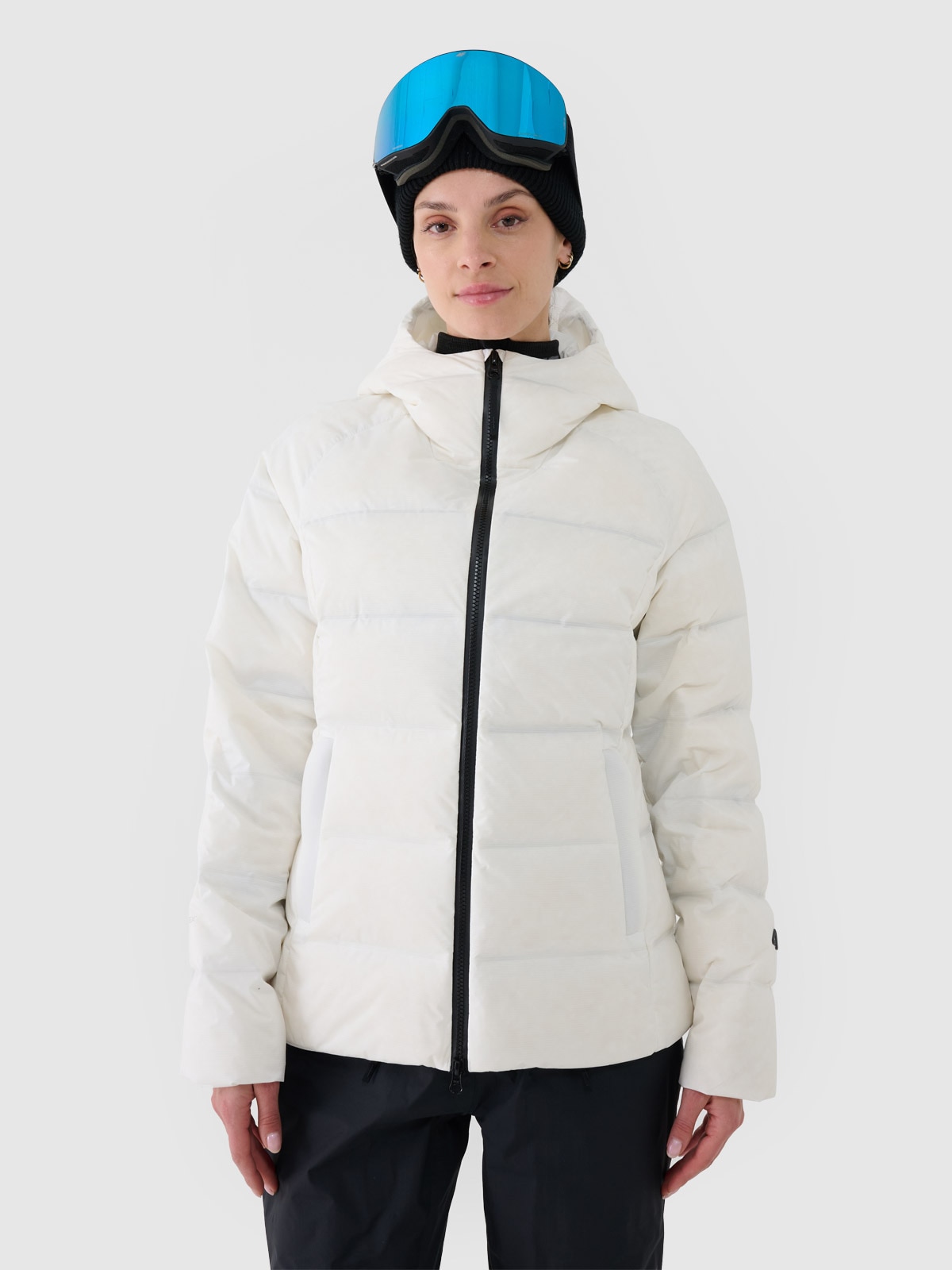 4F Kurtka zimowa puchowa 4FPRO z wypełnieniem naturalnym i membraną Pertex 20000/20000 damska - biała XL