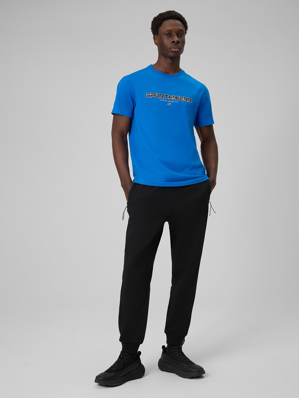 4F Spodnie dresowe joggery męskie - czarne 3XL