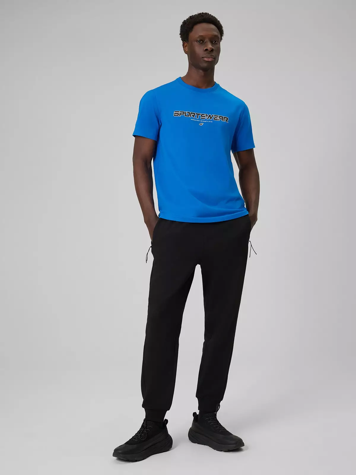 4F Spodnie dresowe joggery męskie - czarne 3XL