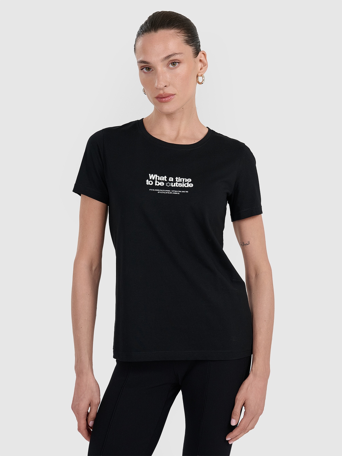 4F T-shirt regular z nadrukiem damski - czarny XXL