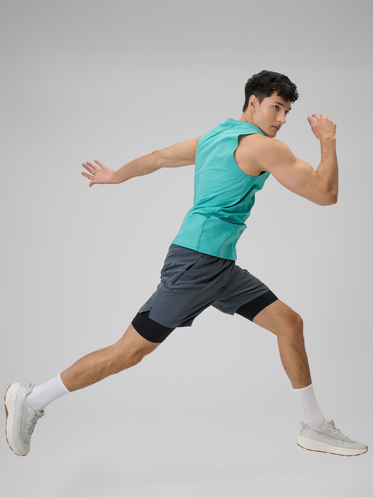 4F Spodenki treningowe szybkoschnące męskie - szare L