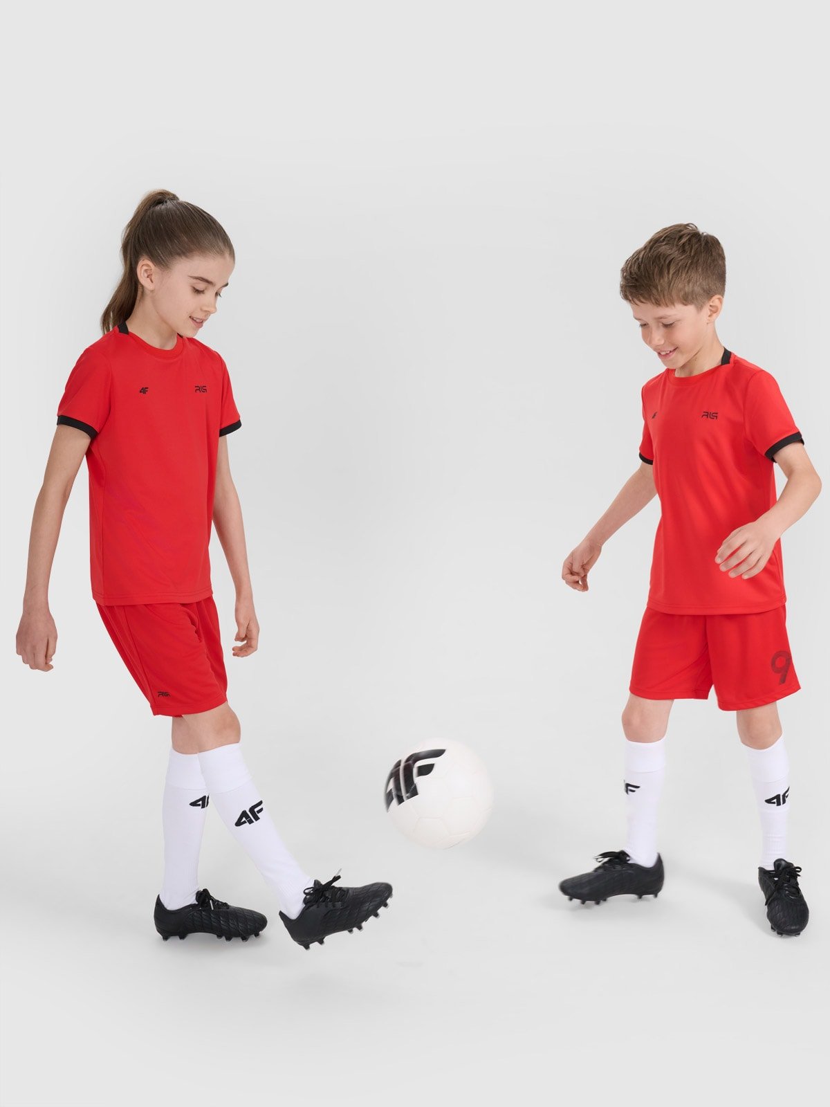 4F Koszulka sportowa dziecięca 4F JUNIOR x Robert Lewandowski - czerwona 122/128 (6-8 lat)