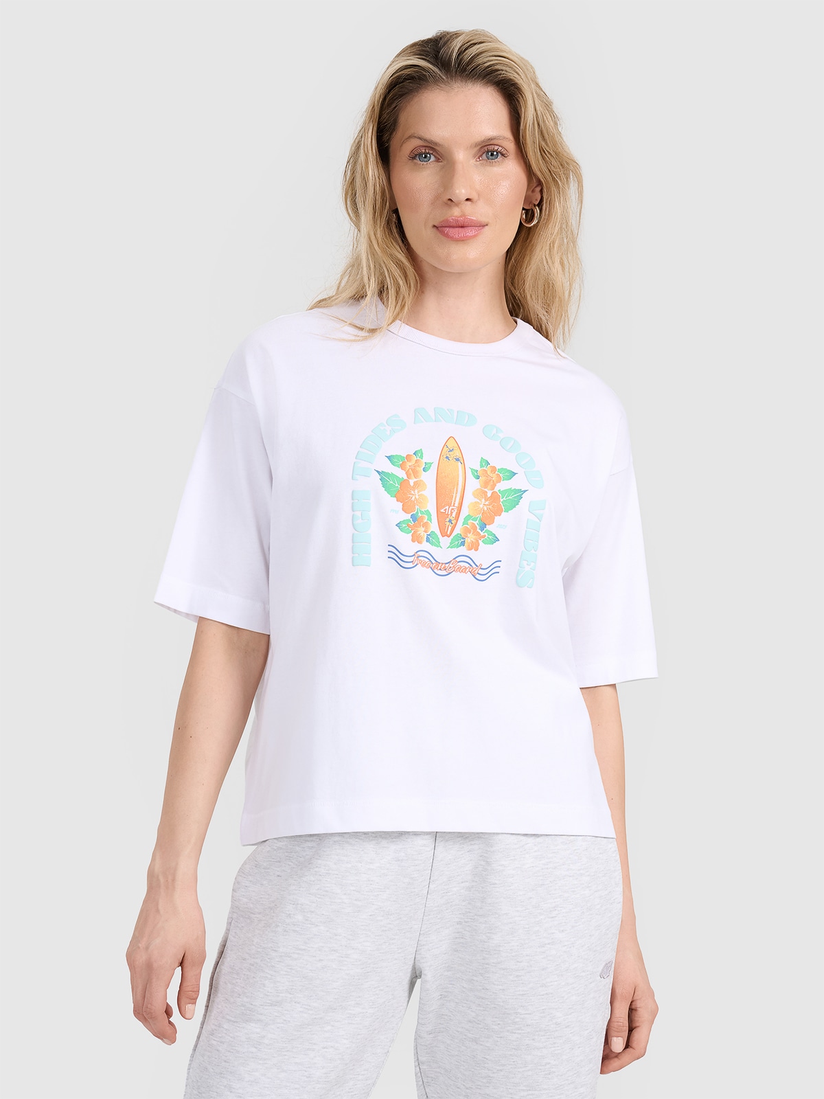 4F T-shirt oversize z nadrukiem damski - biały M