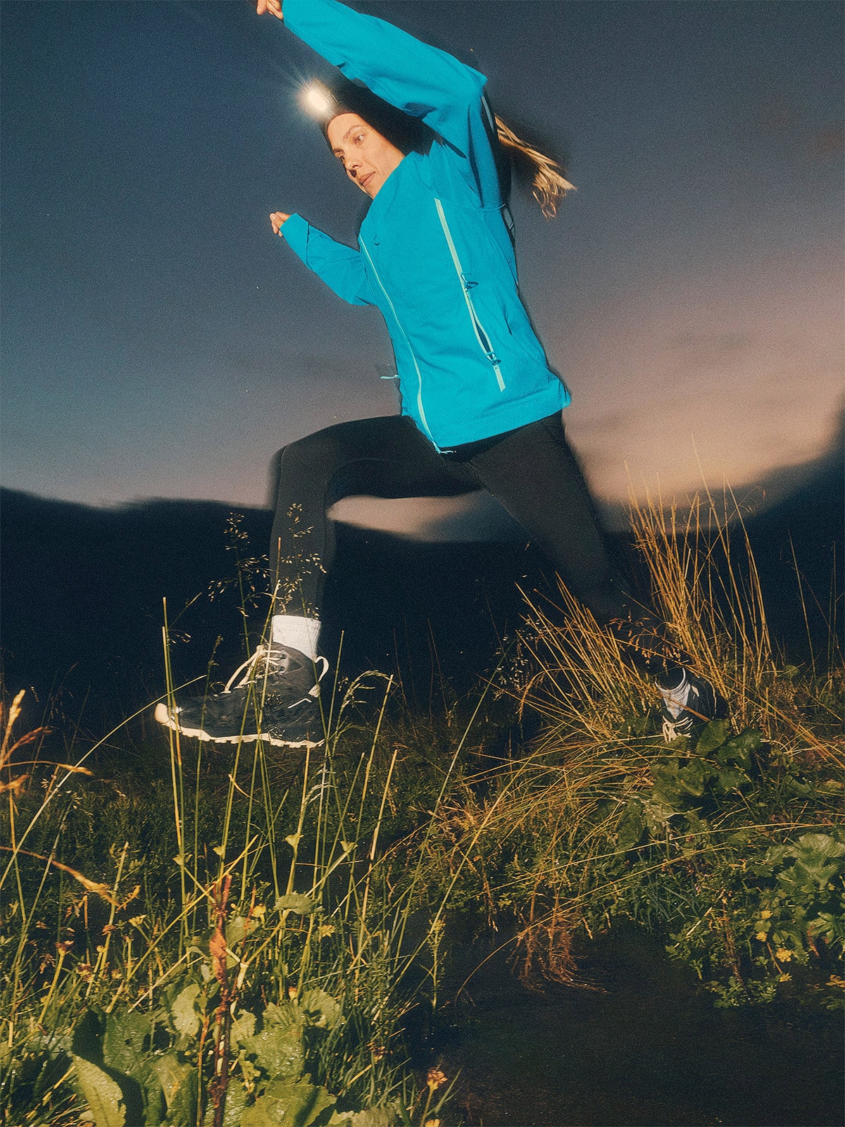 4F Legginsy trekkingowe szybkoschnące damskie - czarne XS