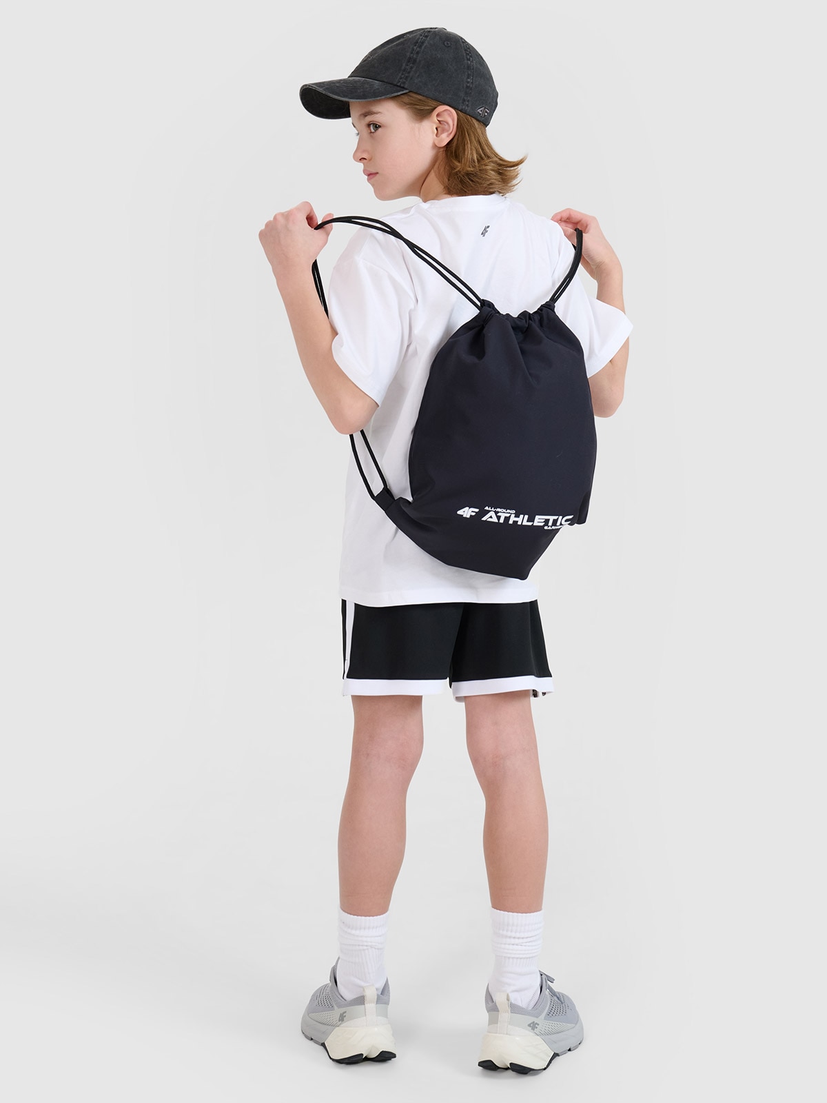 4F Komplet sportowy na WF (koszulka+spodenki+worek) dziecięcy - czarny 158/164 (12-14 lat)