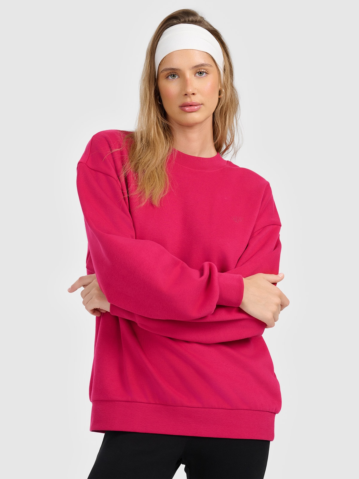 4F Bluza dresowa nierozpinana bez kaptura damska - różowa XS