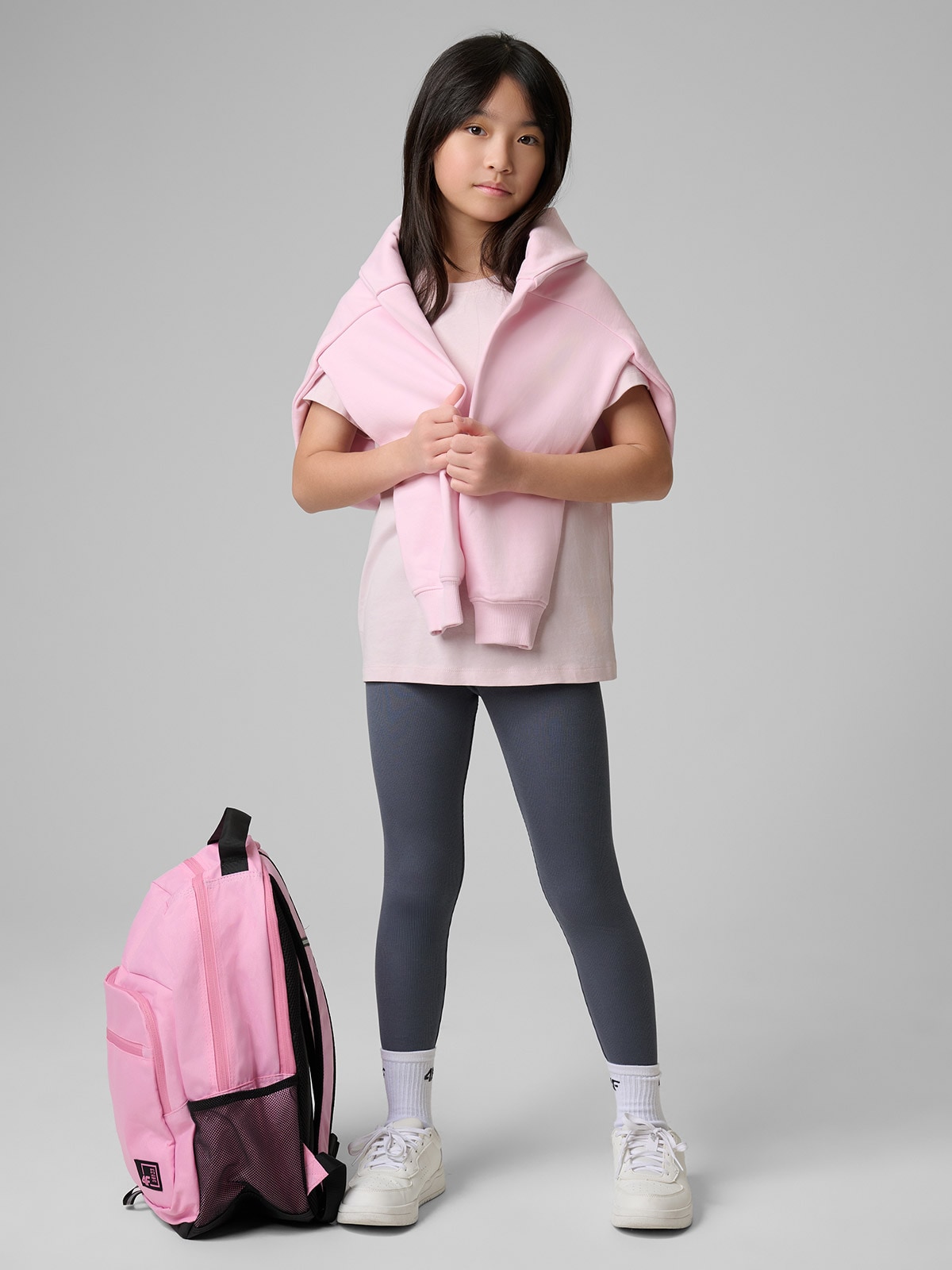 4F Legginsy prążkowane dziewczęce - czarne 158 (12-13 lat)