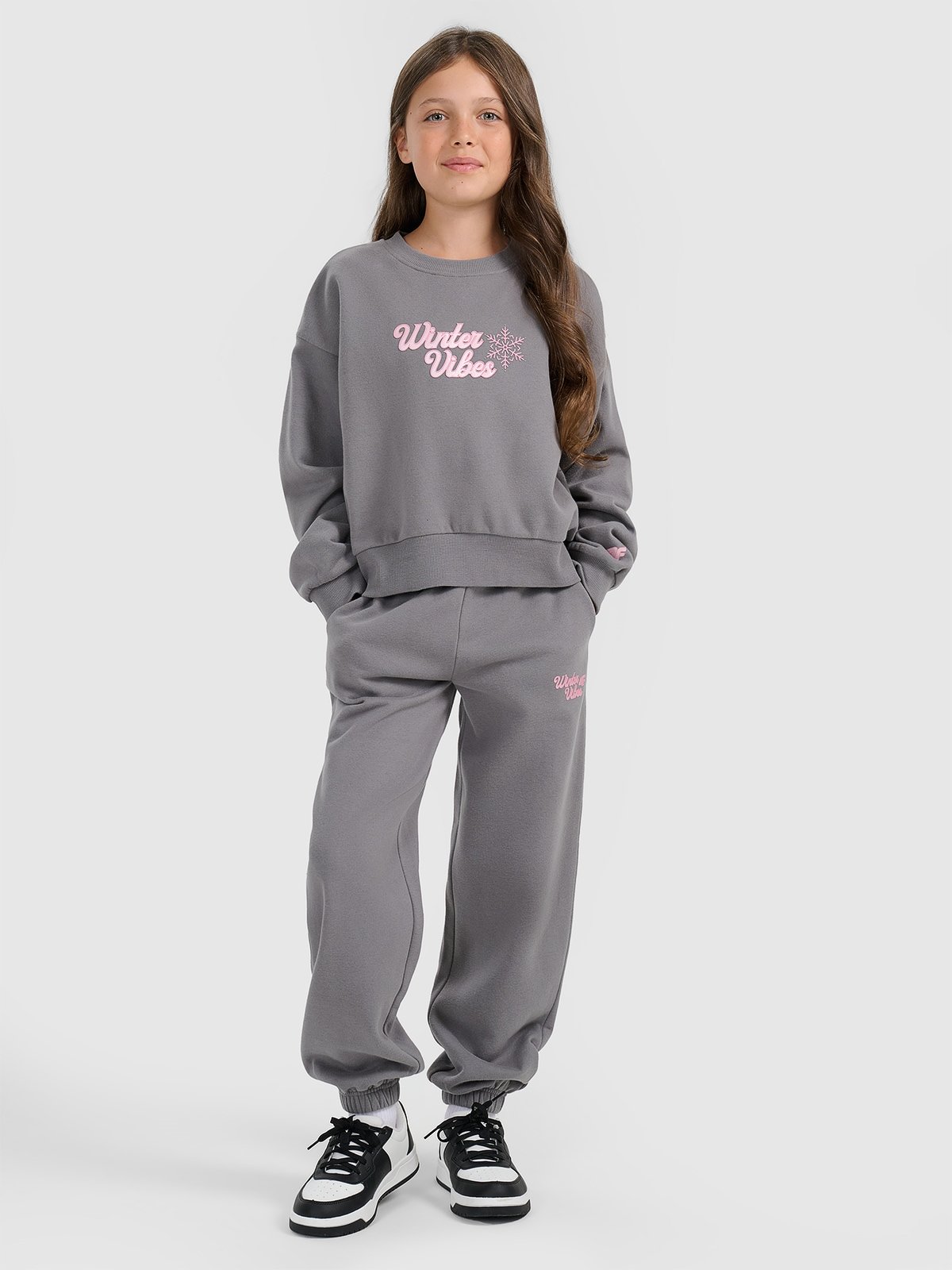 4F Spodnie dresowe joggery dziewczęce - szare 164 (13-14 lat)