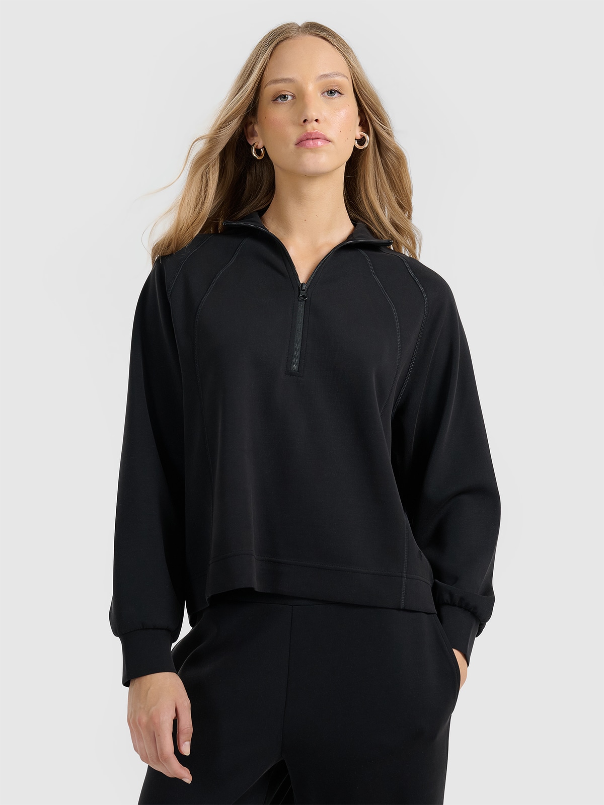 4F Bluza dresowa nierozpinana z modalem damska - czarna XL