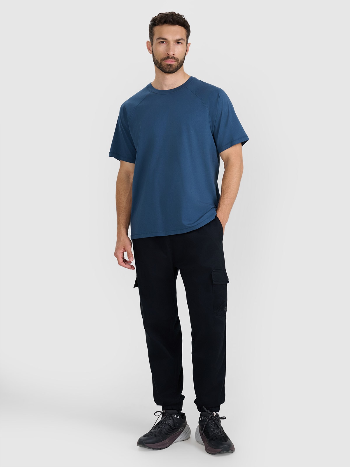 4F Spodnie casual cargo męskie - czarne XXL