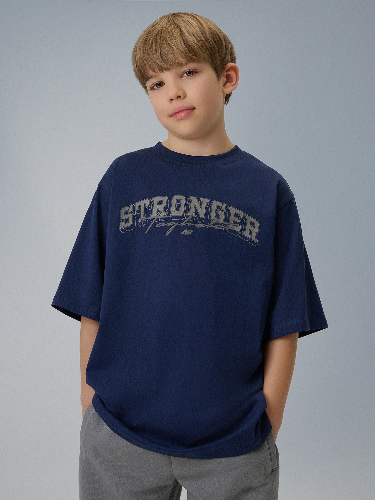 4F T-shirt loose z nadrukiem chłopięcy - granatowy 146/152 (10-12 lat)