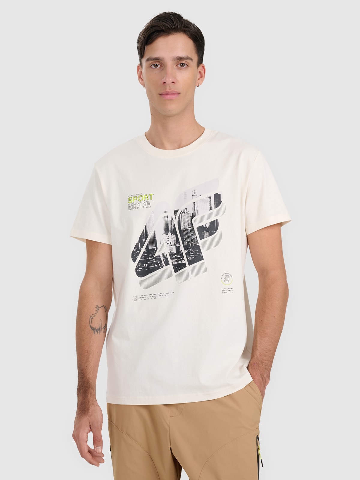 4F T-shirt regular z nadrukiem męski - biały M