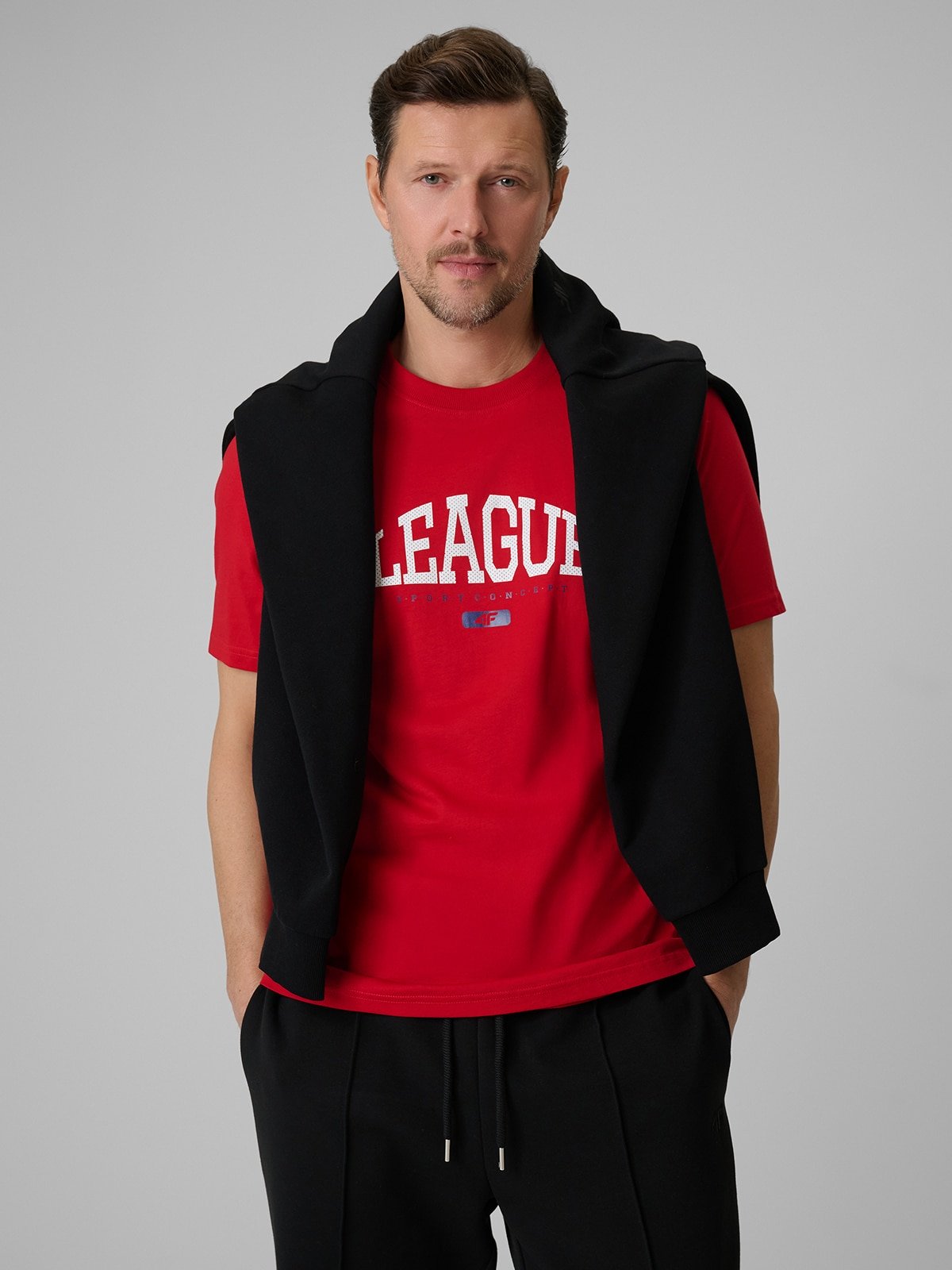 4F T-shirt regular z nadrukiem męski - czerwony 3XL