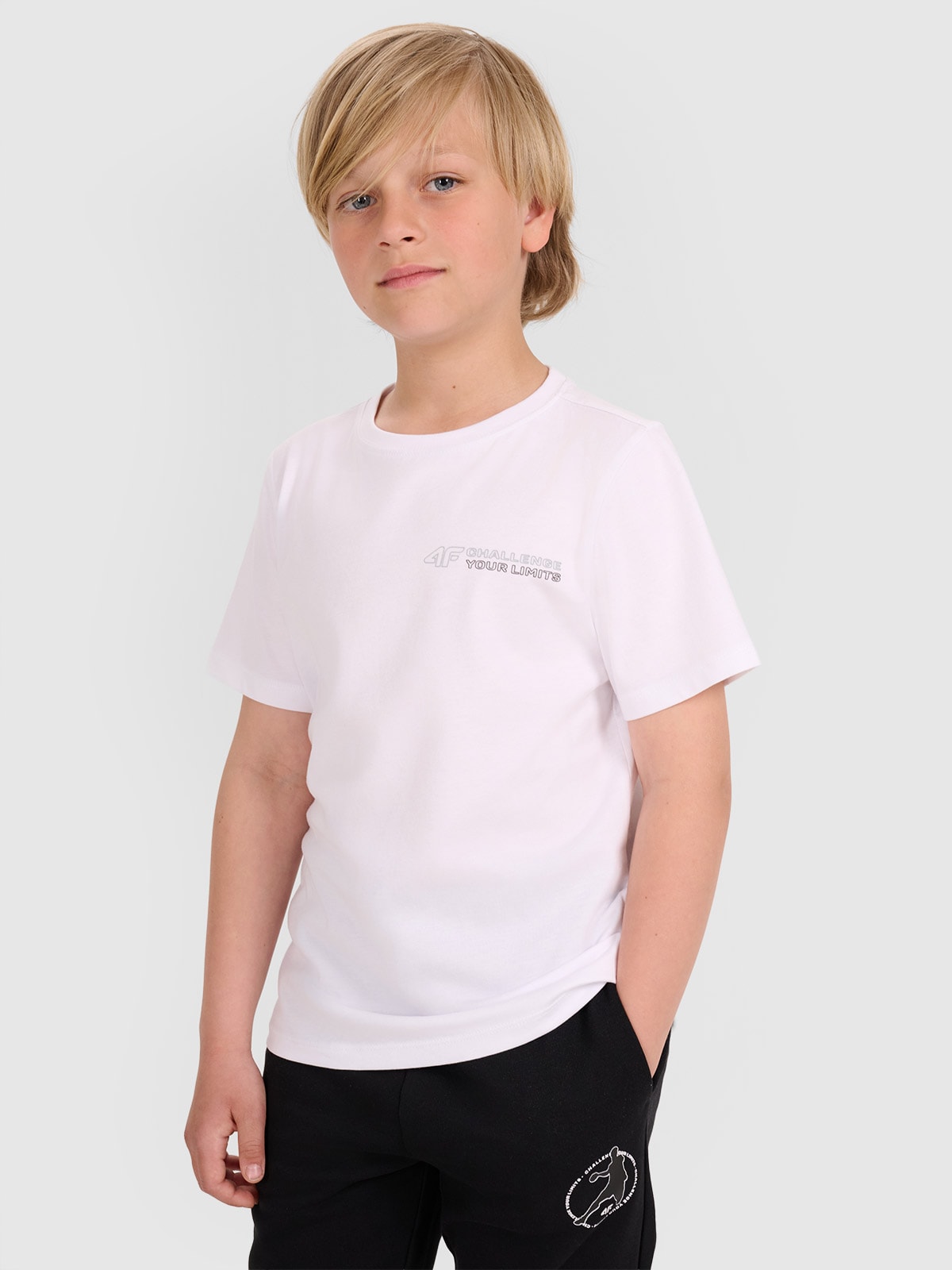 4F T-shirt regular z nadrukiem chłopięcy - biały 158 (12-13 lat)