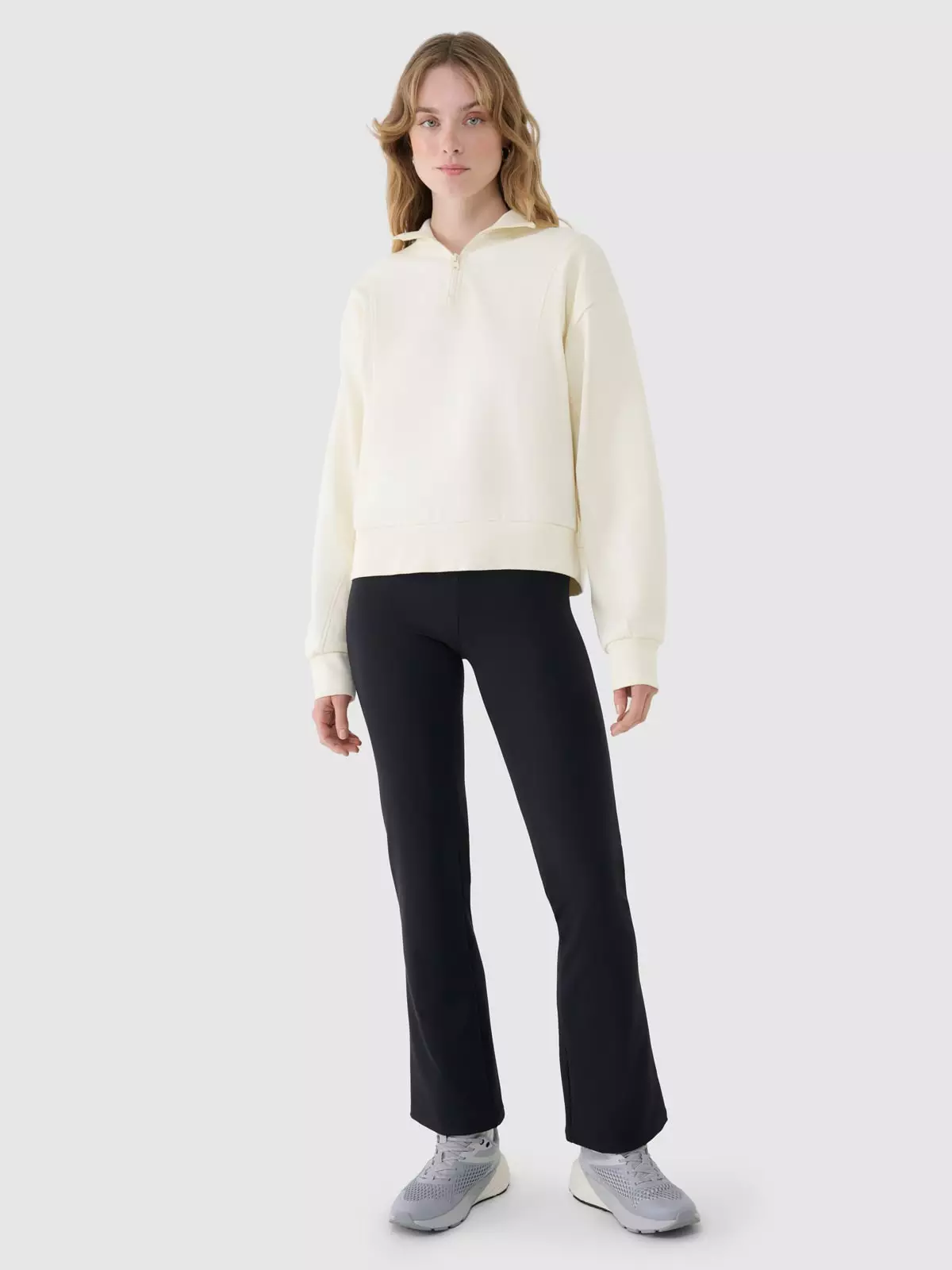 4F Spodnie treningowe szybkoschnące damskie - czarne XL