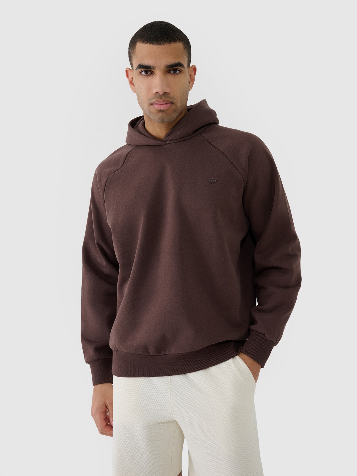 4F Bluza dresowa nierozpinana z kapturem uniseks - brązowa XS