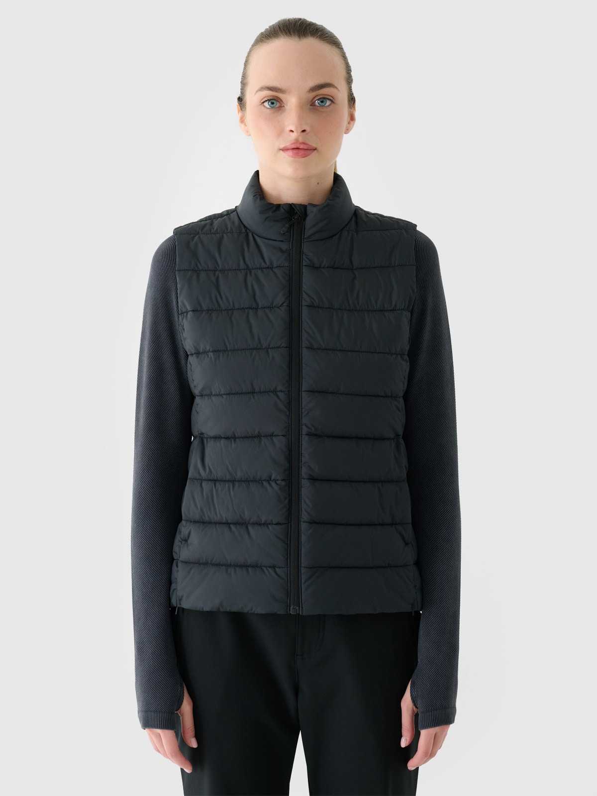 4F Bezrękawnik puchowy z wypełnieniem syntetycznym damski - czarny S