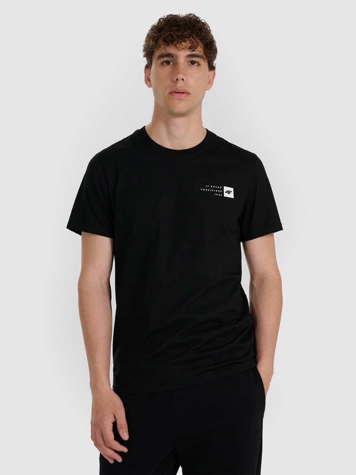 4F T-shirt regular z nadrukiem męski - czarny M