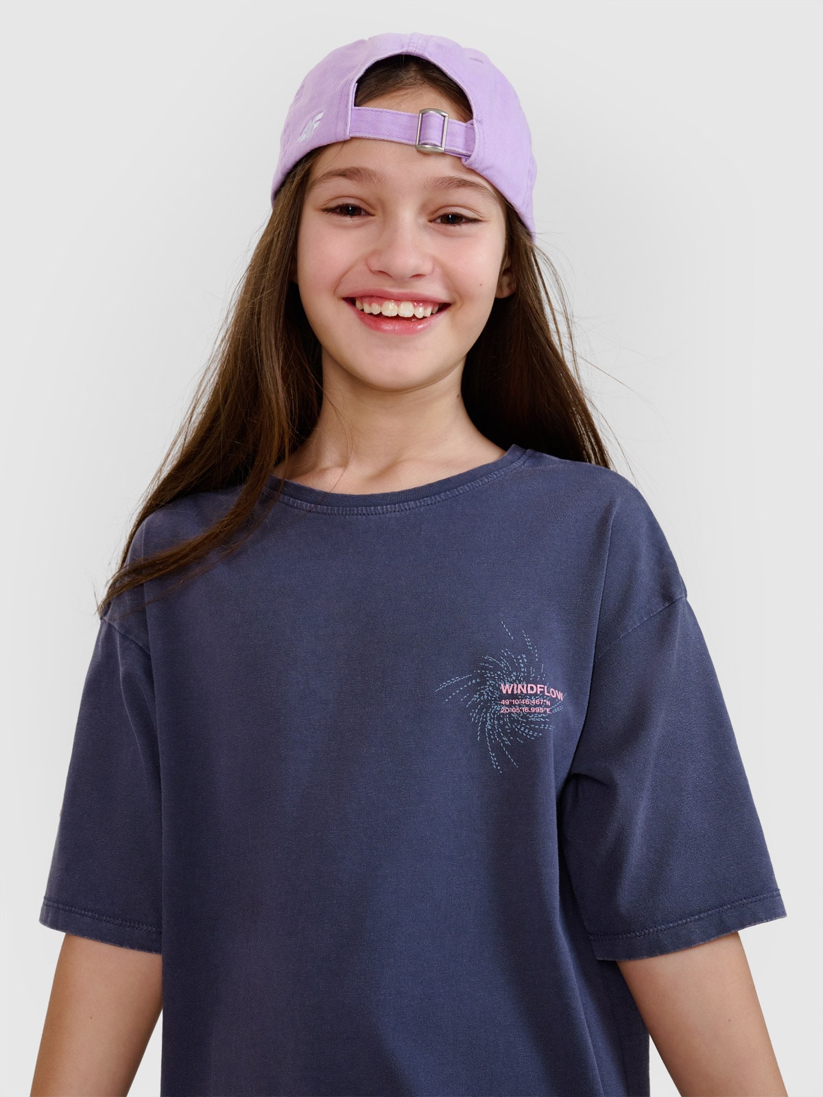 4F T-shirt oversize z nadrukiem dziewczęcy - szary 128 (7-8 lat)