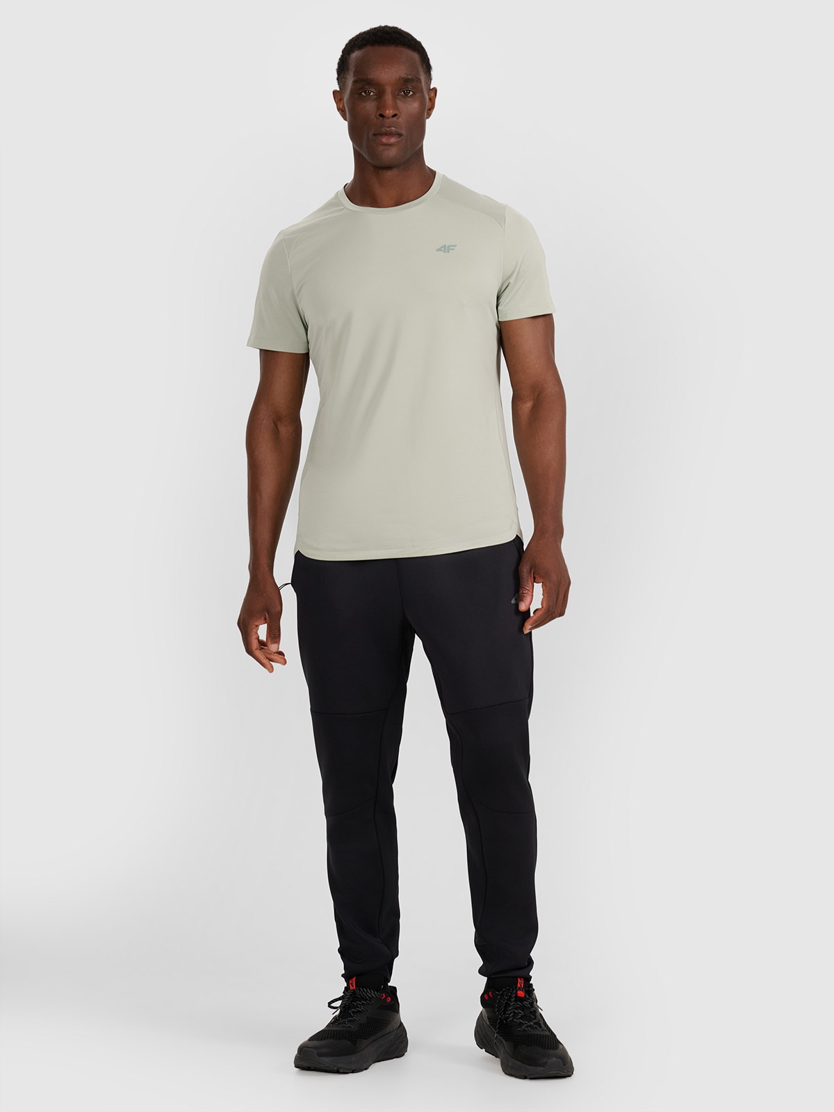 4F Spodnie treningowe szybkoschnące męskie - czarne M