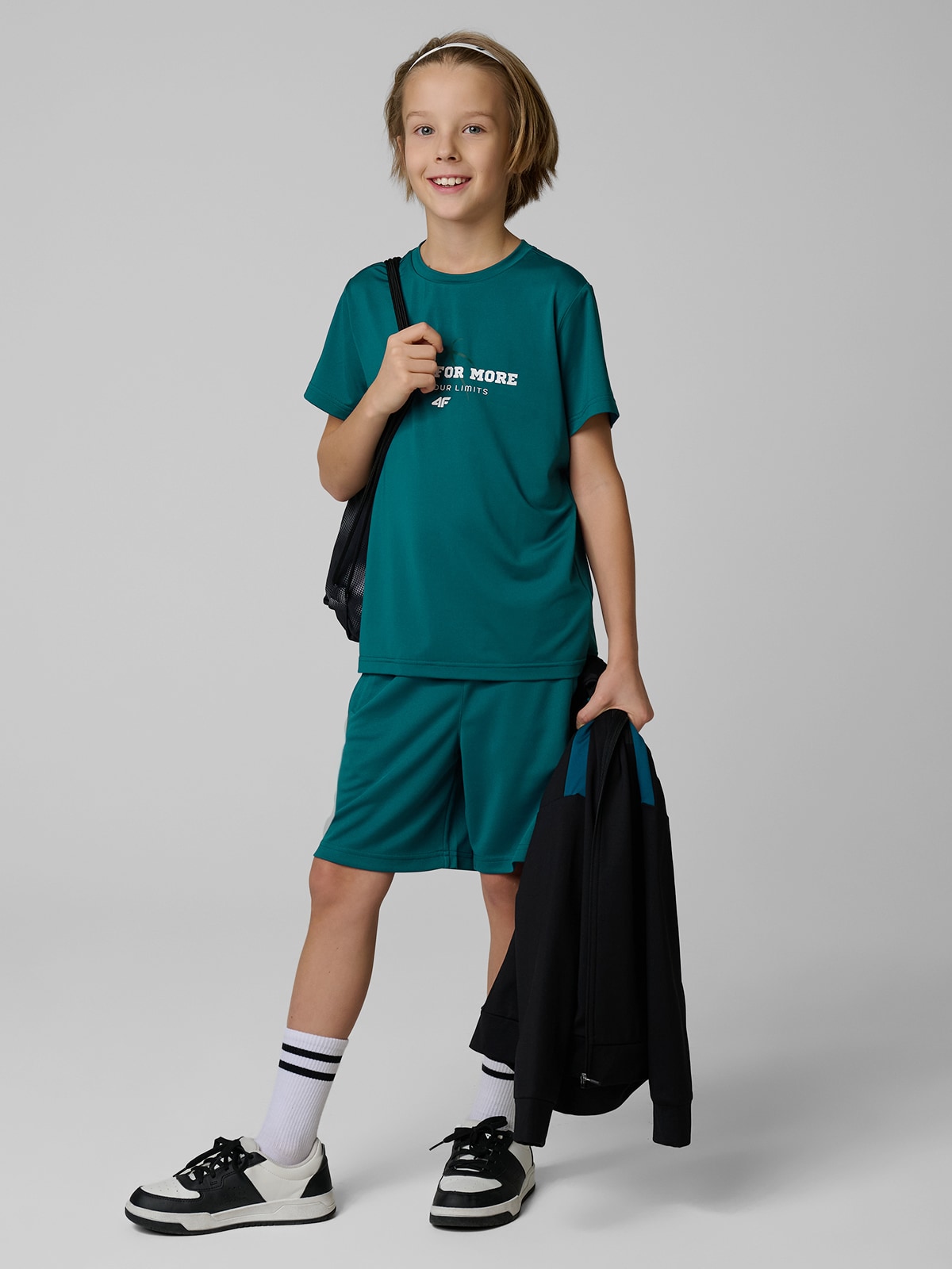 4F Koszulka sportowa szybkoschnąca chłopięca - turkusowa 122/128 (6-8 lat)