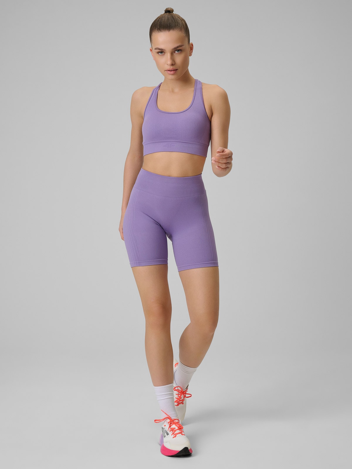 4F Legginsy kolarki treningowe bezszwowe damskie - fioletowe XL/XXL