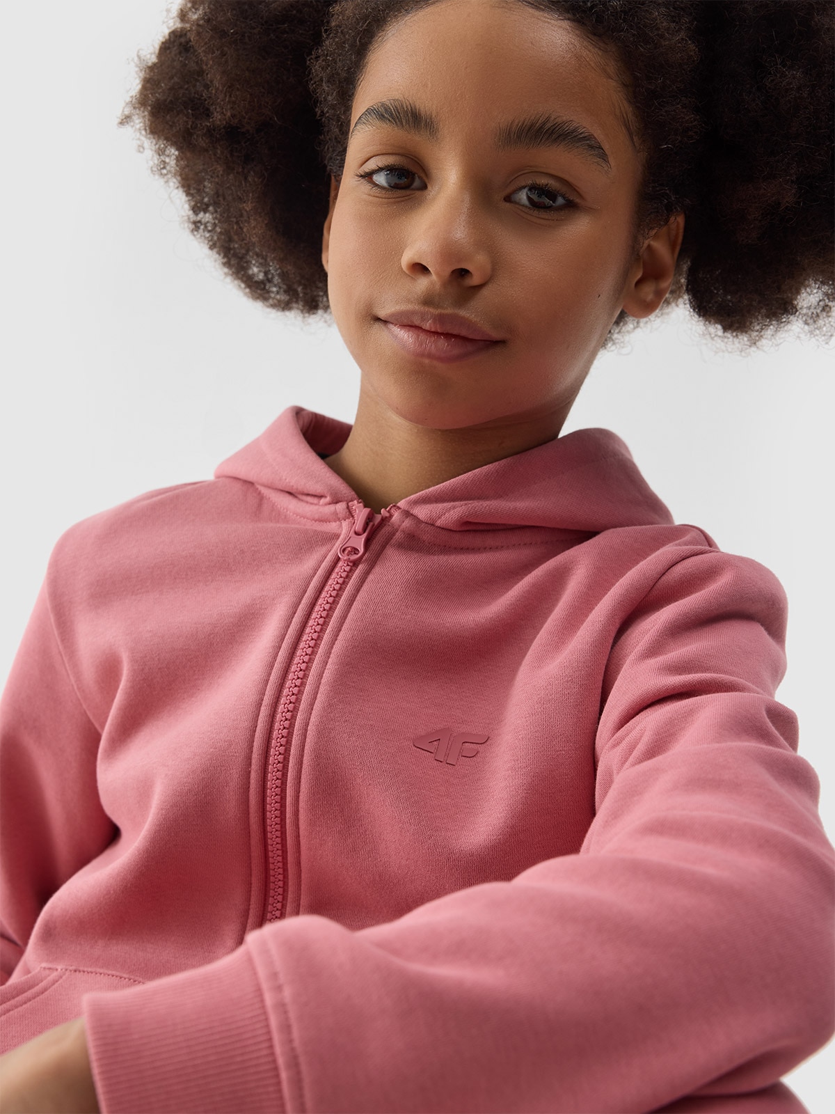 4F Bluza dresowa rozpinana z kapturem dziewczęca - pudrowy róż 146 (10-11 lat)