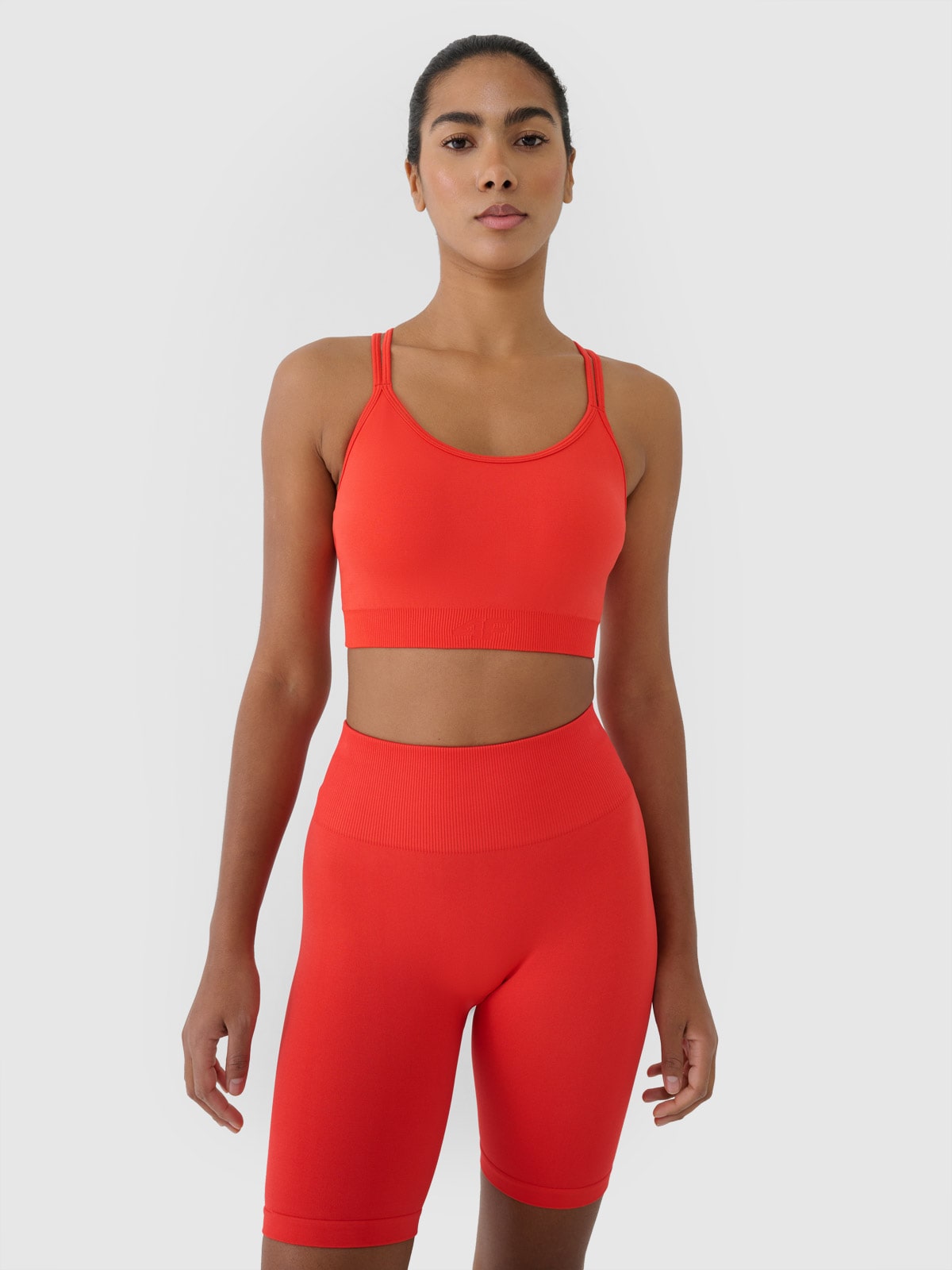 4F Biustonosz treningowy z niskim wsparciem - czerwony M/L