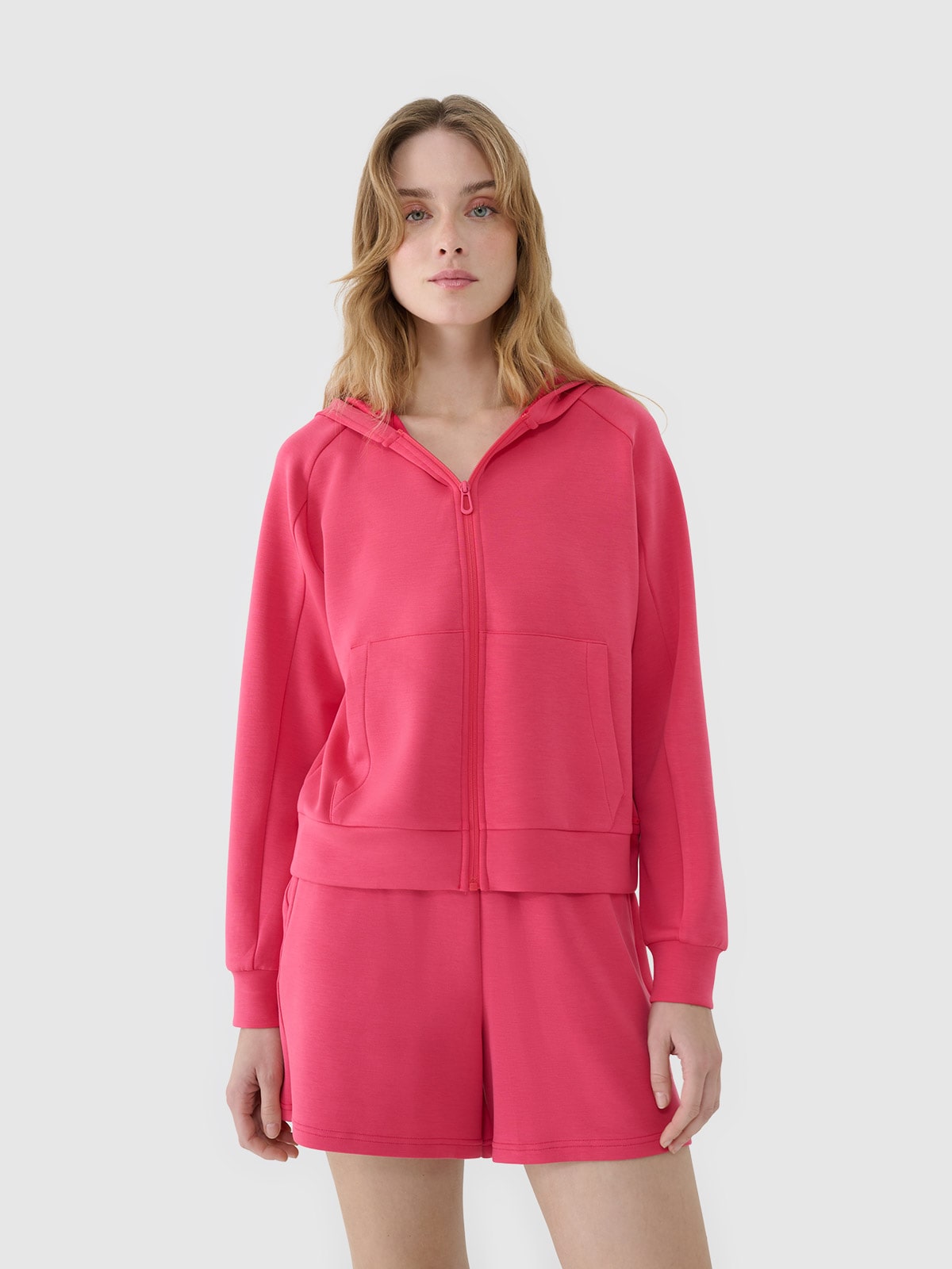 4F Bluza dresowa rozpinana z modalem damska - różowa XXL