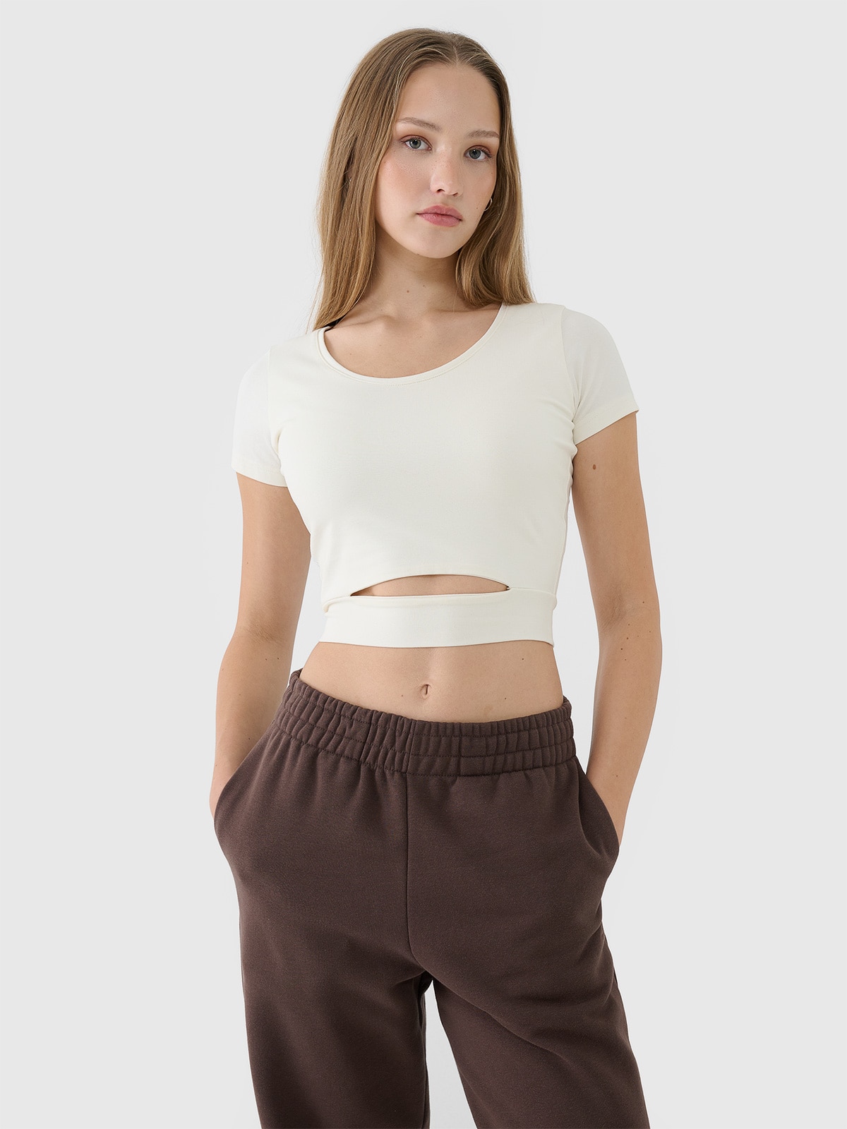 4F T-shirt crop top gładki damski - biały XS
