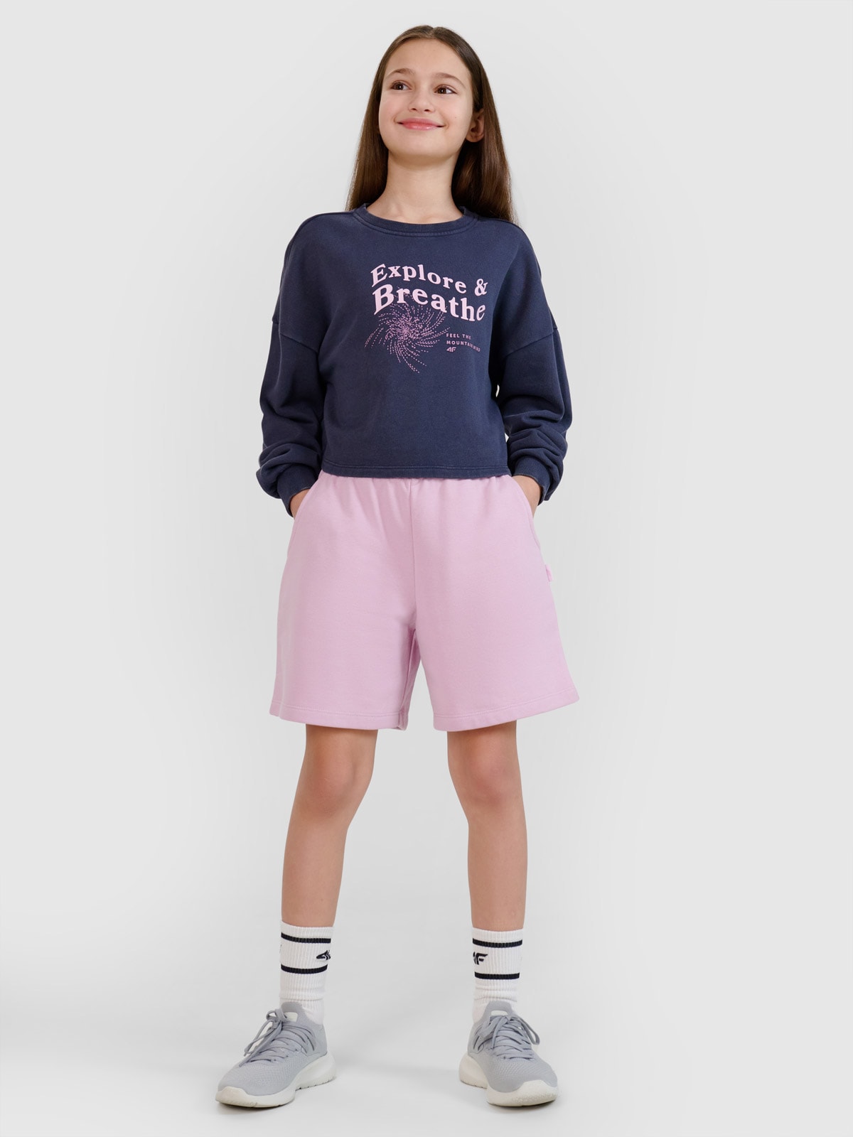 4F Spodenki dresowe dziewczęce - fioletowe 152 (11-12 lat)