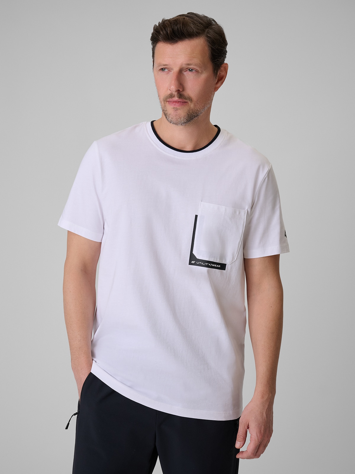 4F T-shirt regular z nadrukiem męski - biały XL