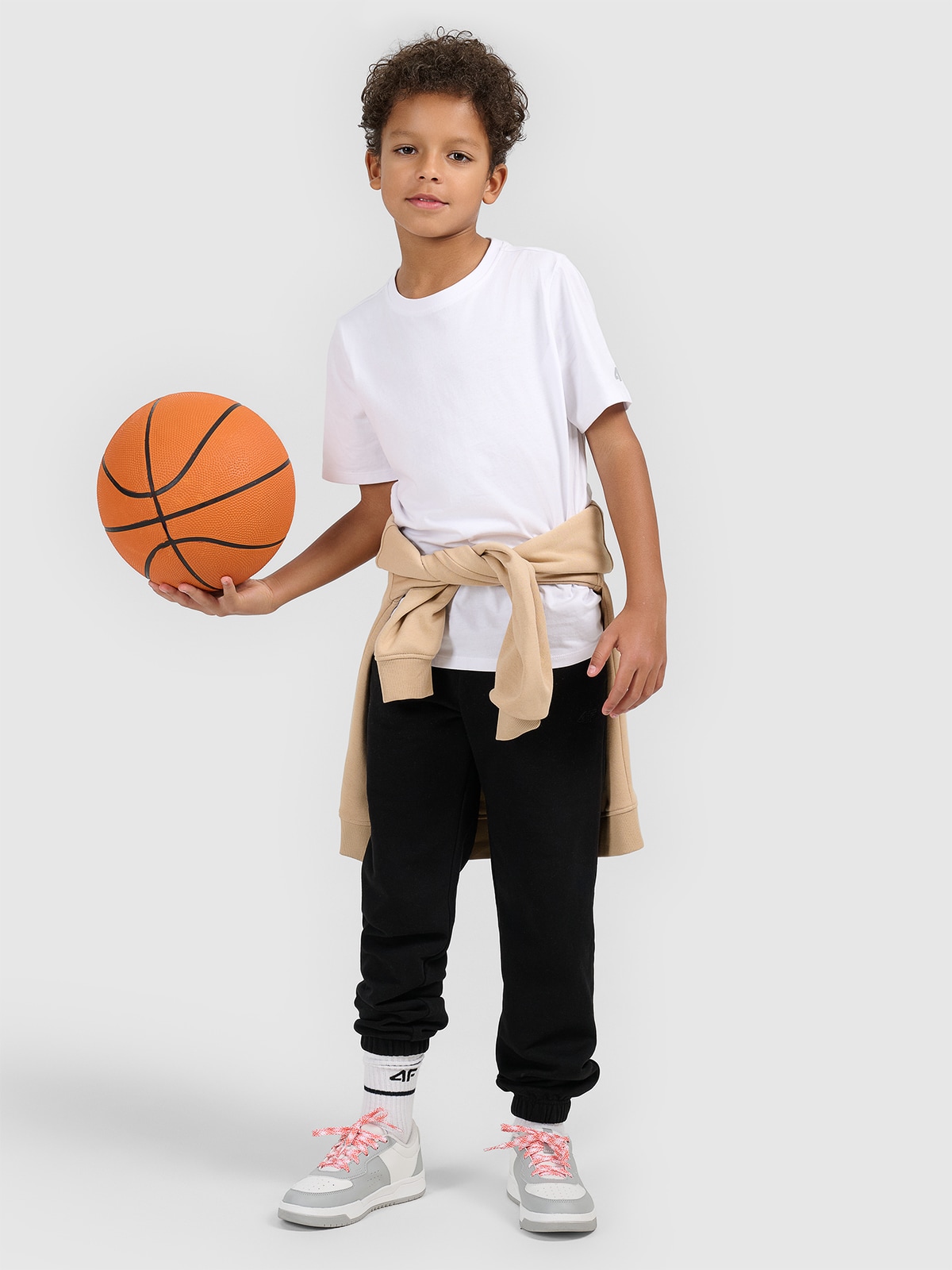 4F T-shirt oversize gładki chłopięcy - biały 128 (7-8 lat)