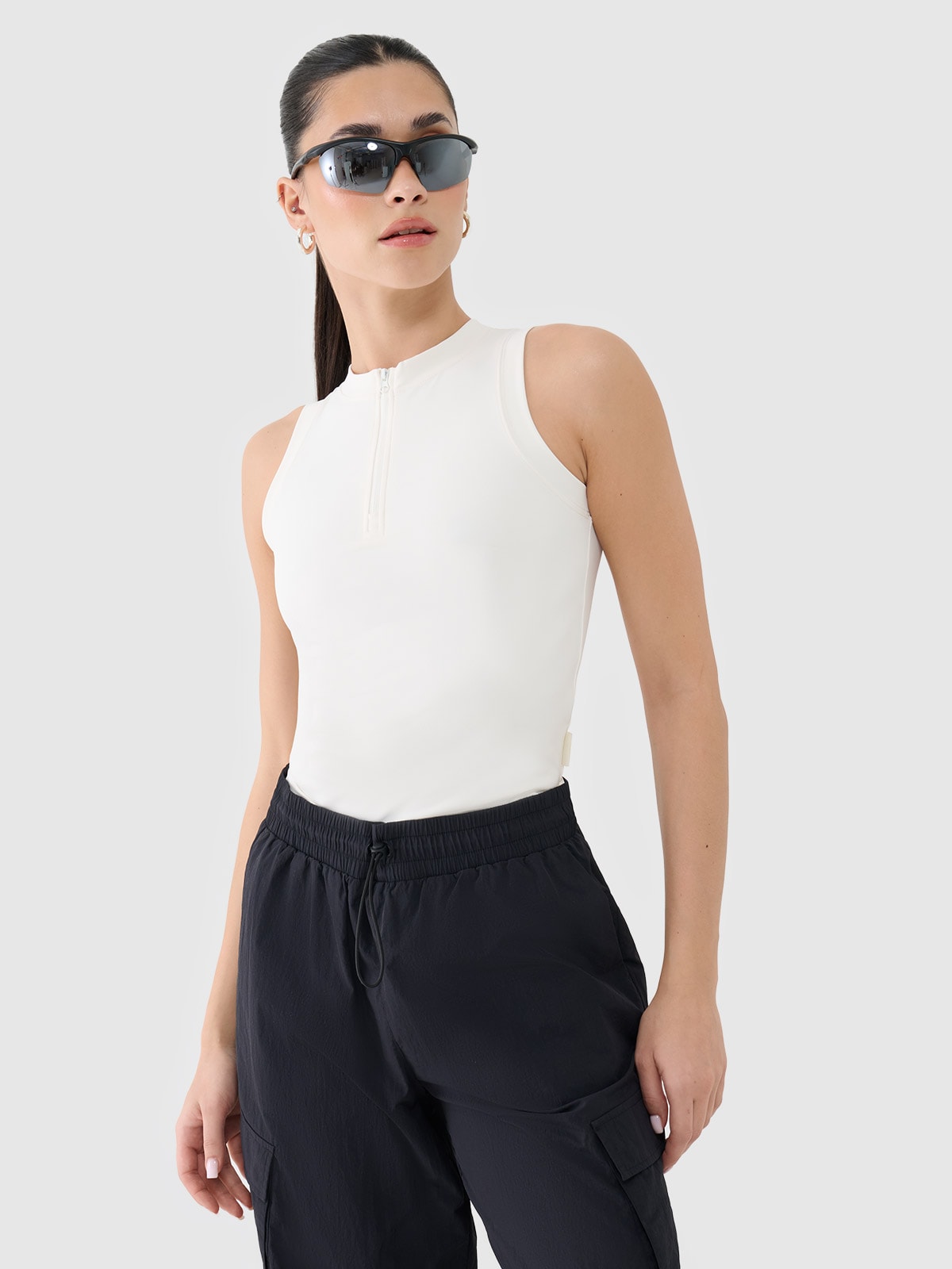 4F Crop-top slim damski - biały S