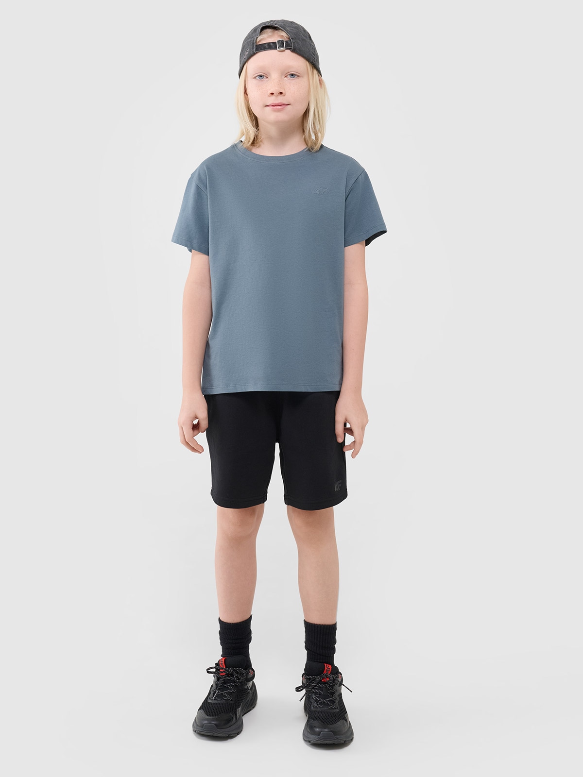 4F Spodenki dresowe chłopięce - czarne 146 (10-11 lat)