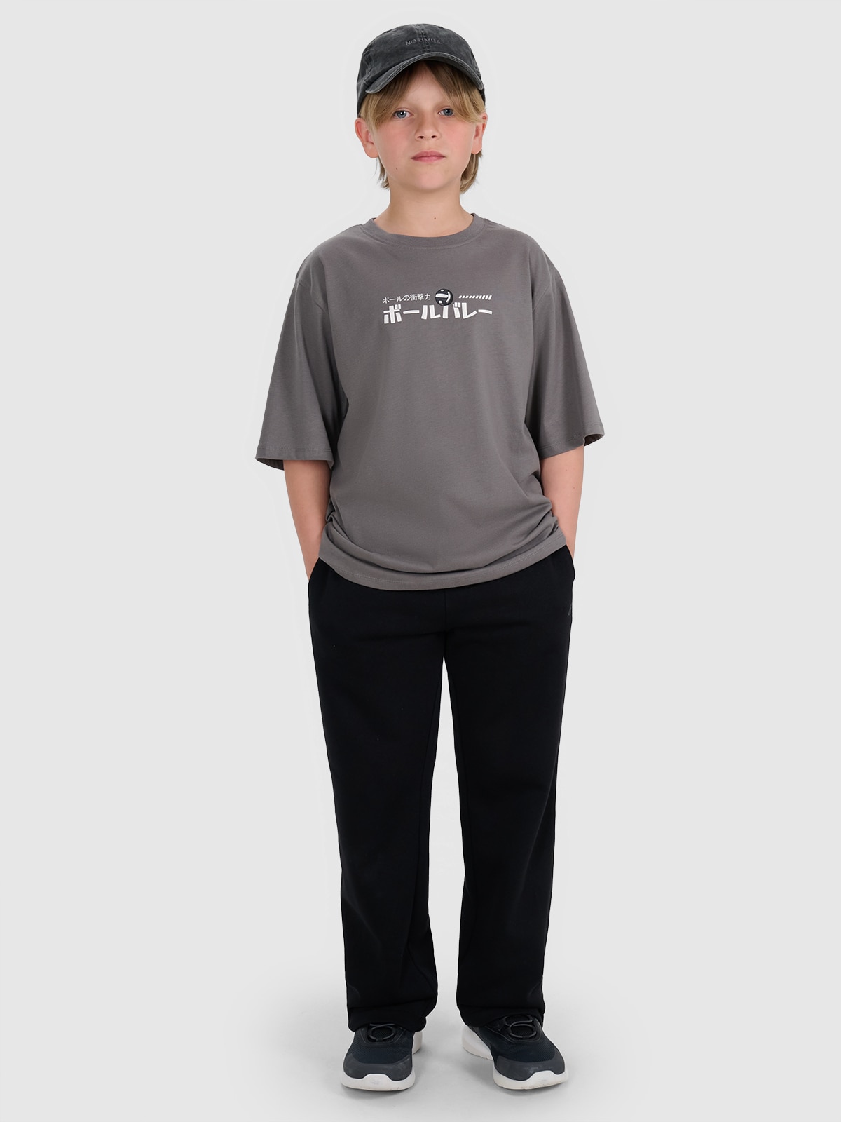 4F Spodnie dresowe chłopięce - czarne 146 (10-11 lat)