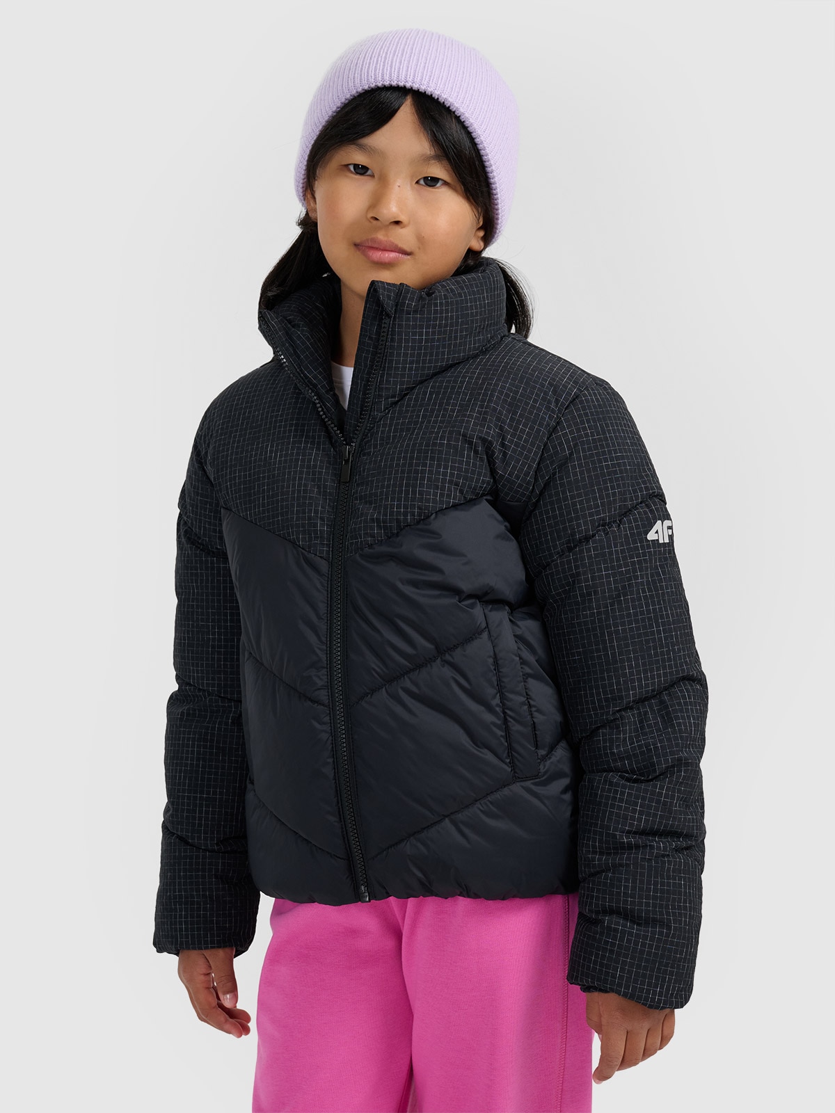 4F Kurtka puchowa z wypełnieniem syntetycznym dziewczęca - czarna 140 (9-10 lat)