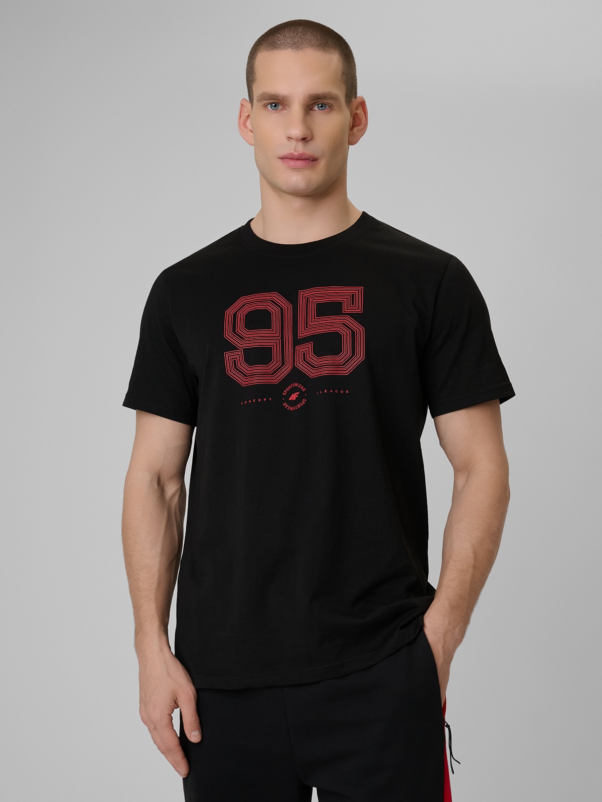 4F T-shirt regular z nadrukiem męski - czarny L