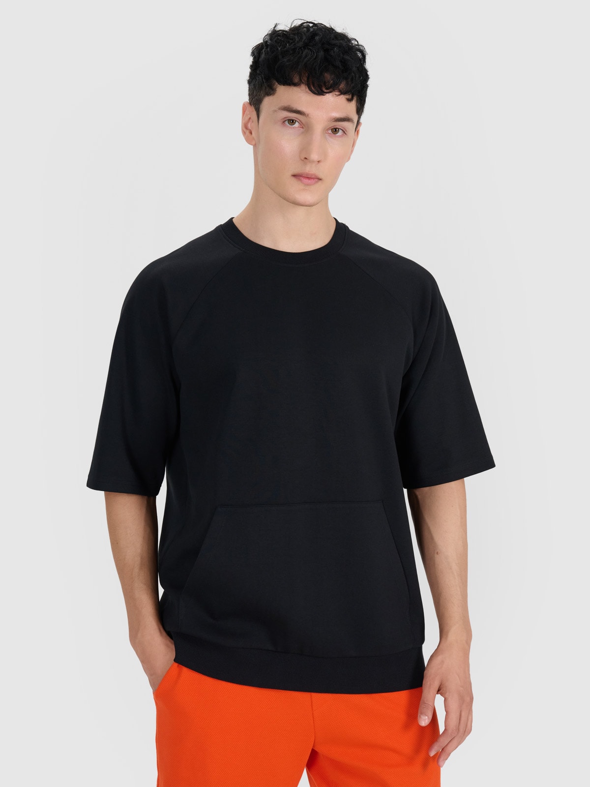 4F Bluza dresowa z krótkim rękawem bez kaptura męska - czarny XL