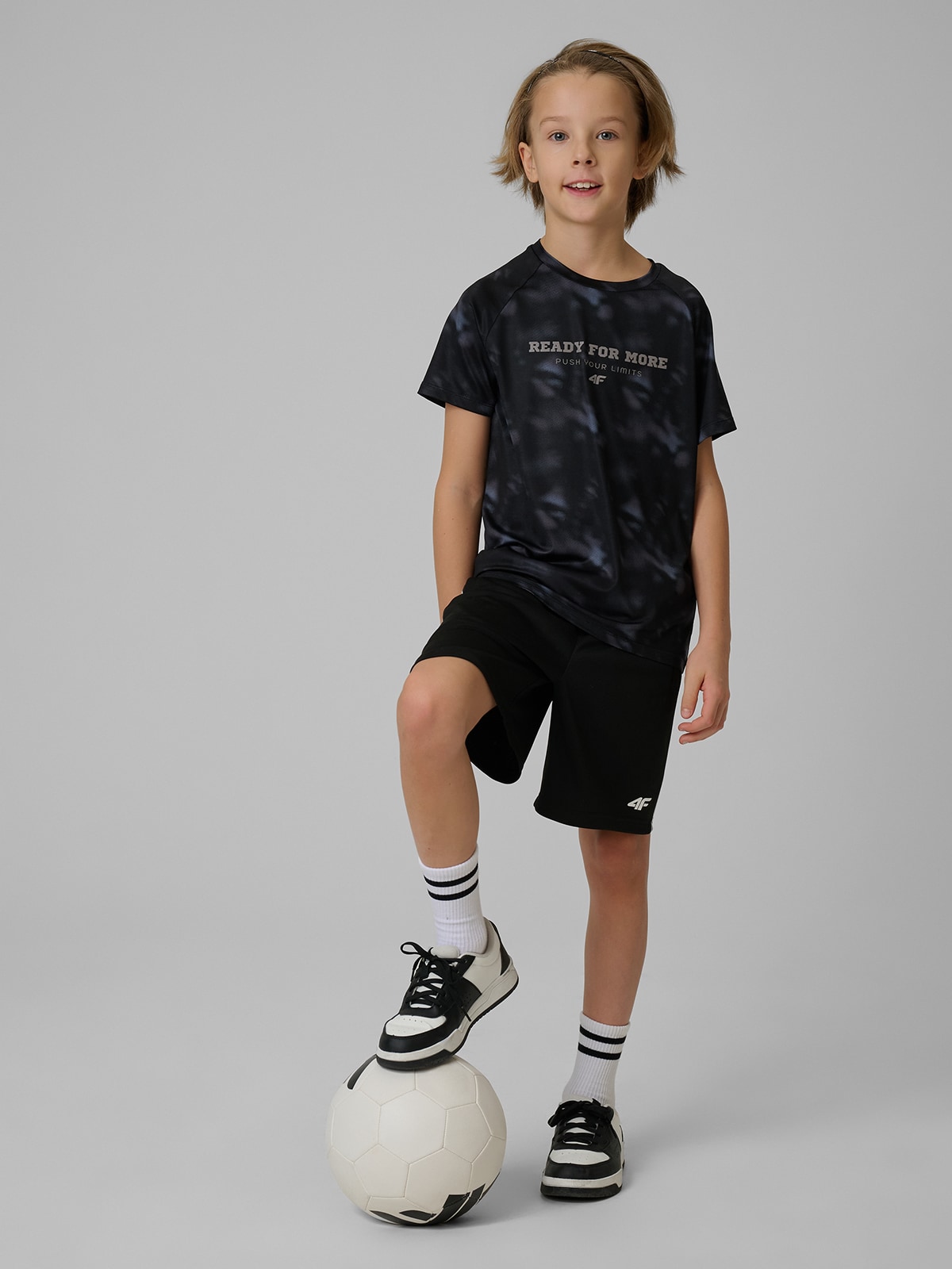 4F Spodenki sportowe szybkoschnące chłopięce - czarne 158/164 (12-14 lat)