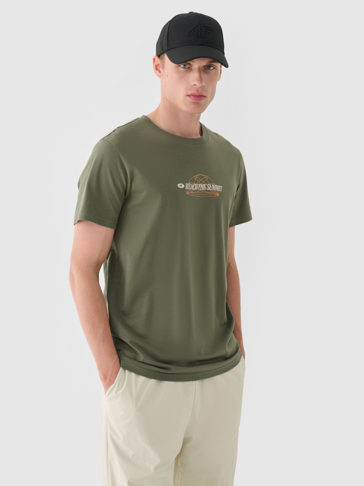 4F T-shirt regular z nadrukiem męski - khaki S